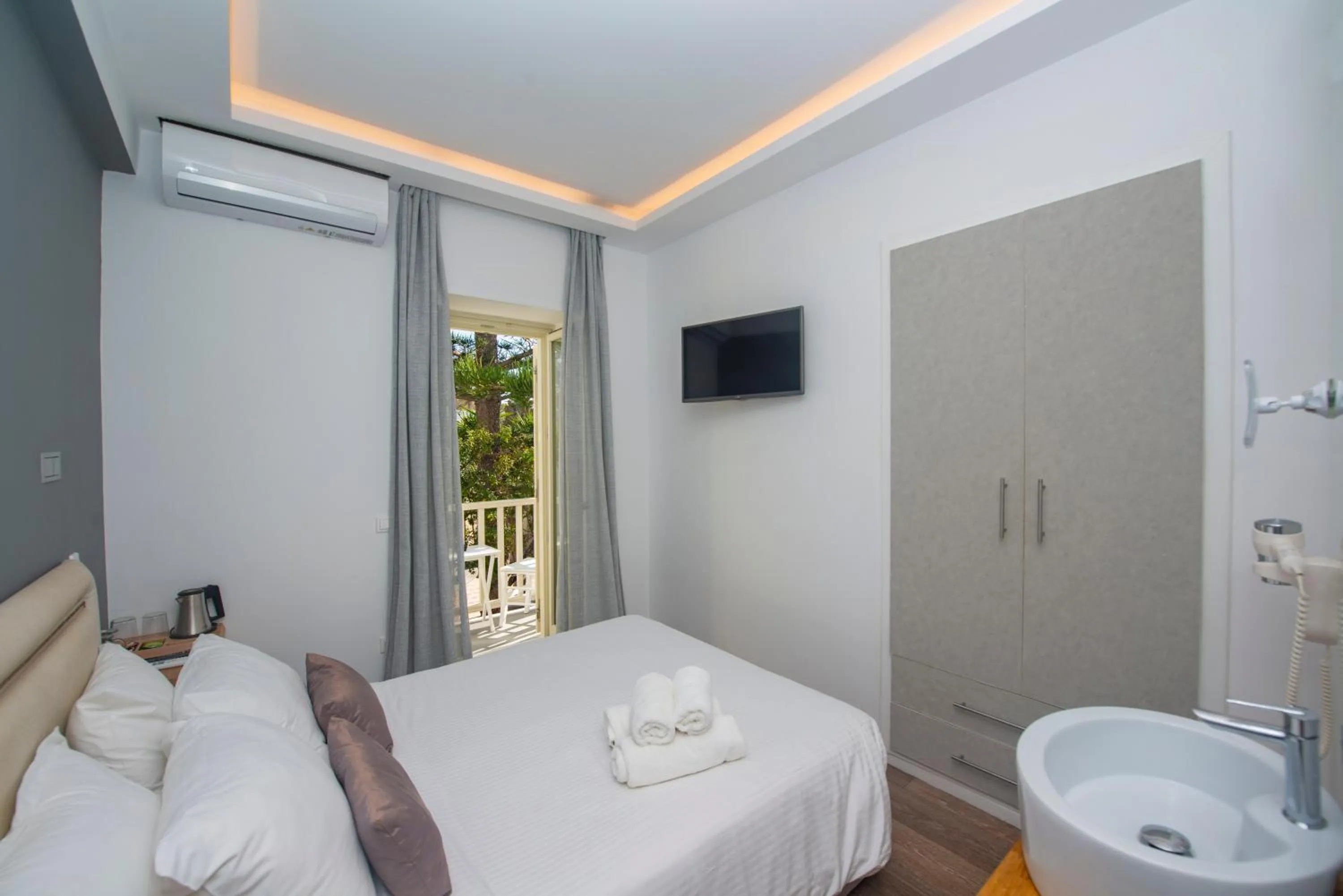 Property building, Bed in Fresh Boutique Hotel