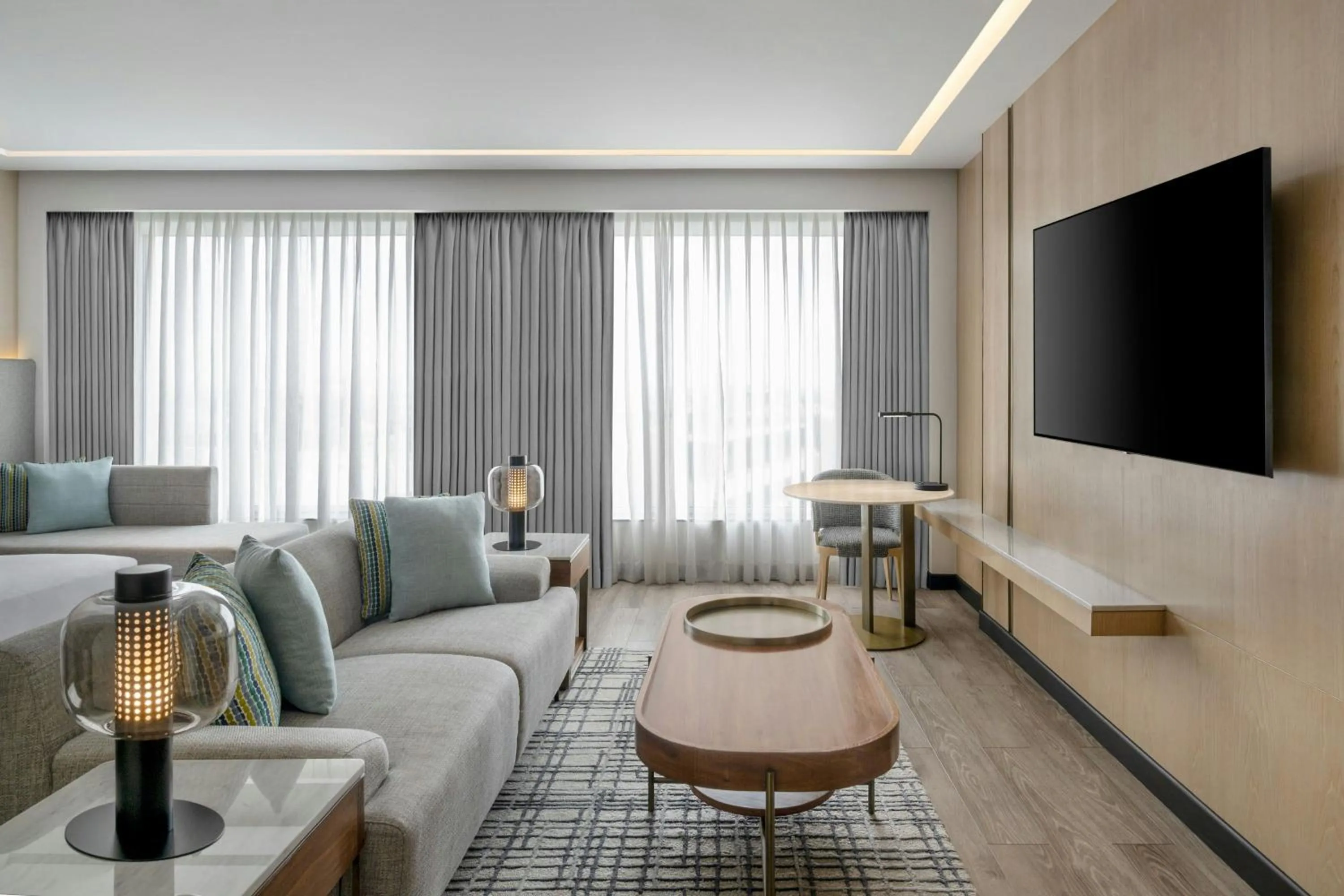 Living room in Courtyard by Marriott Mumbai International Airport