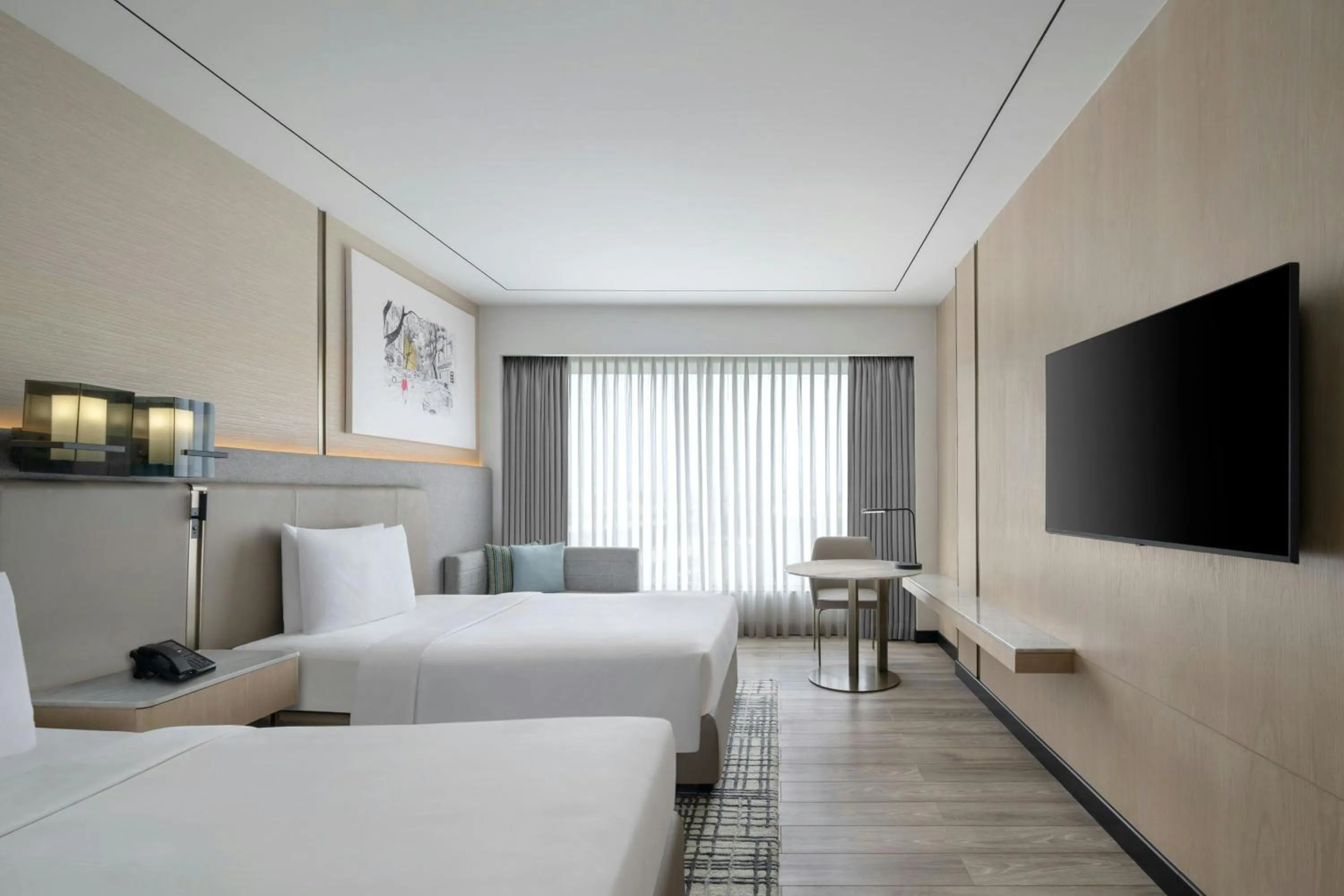 Photo of the whole room, Bed in Courtyard by Marriott Mumbai International Airport