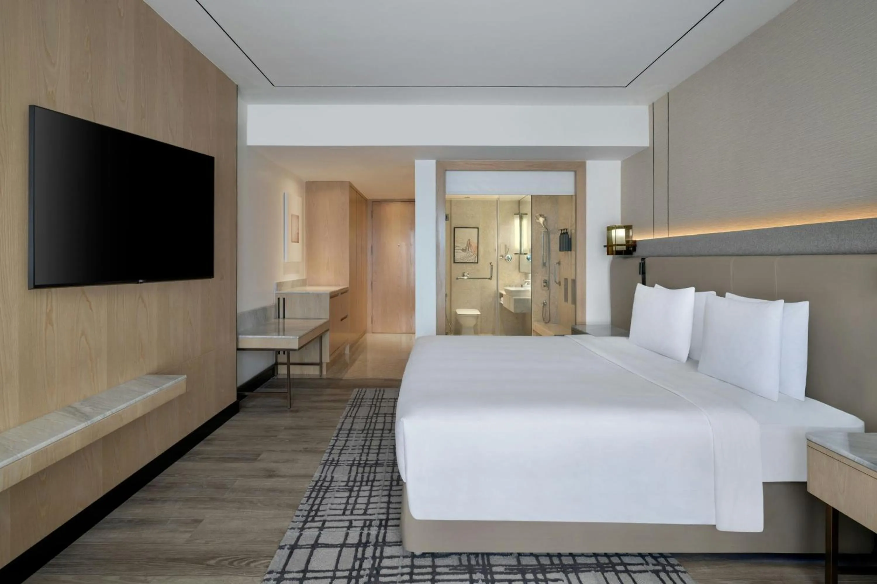 Photo of the whole room, Bed in Courtyard by Marriott Mumbai International Airport