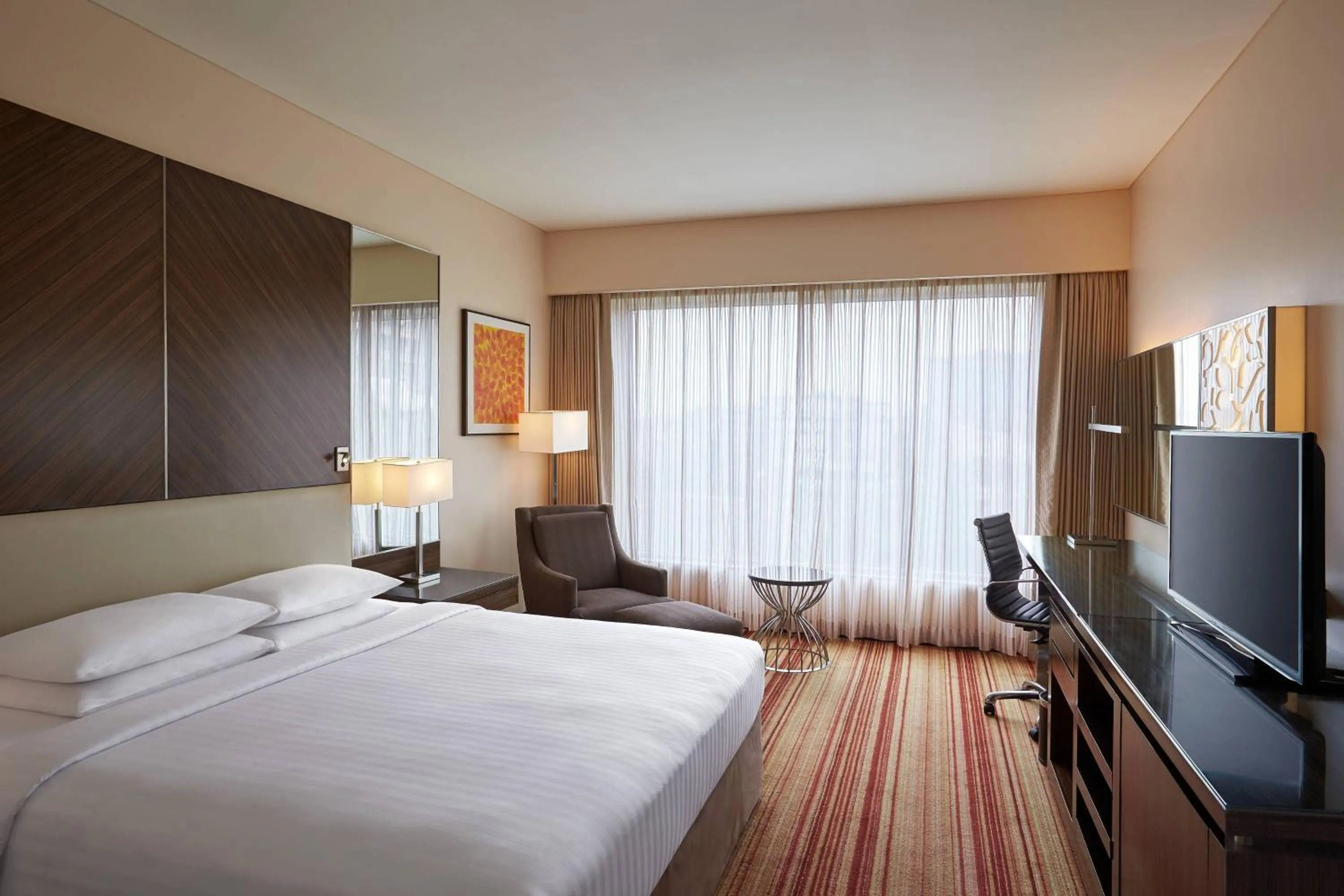 Photo of the whole room, Bed in Courtyard by Marriott Mumbai International Airport