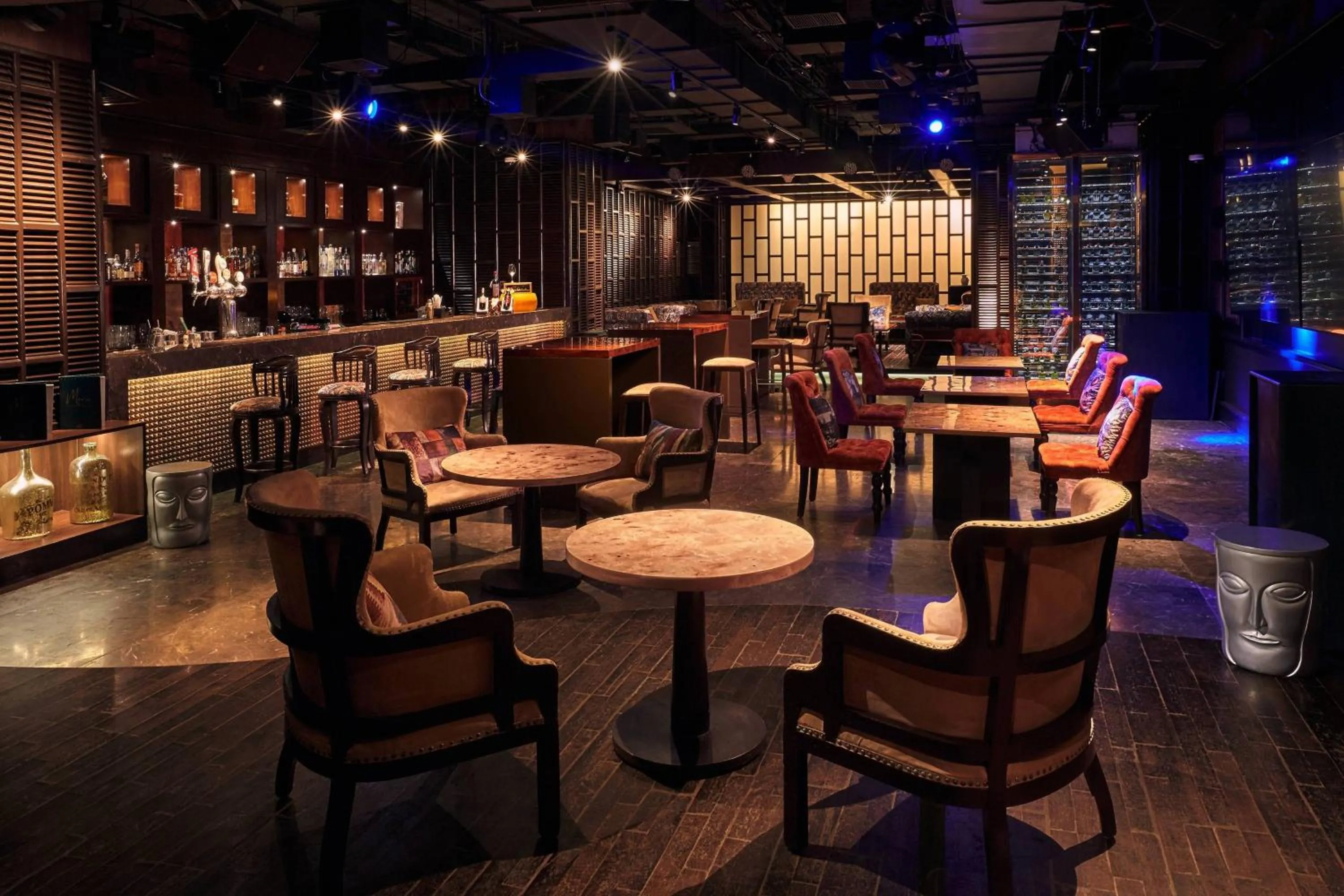 Lounge or bar in Courtyard by Marriott Mumbai International Airport
