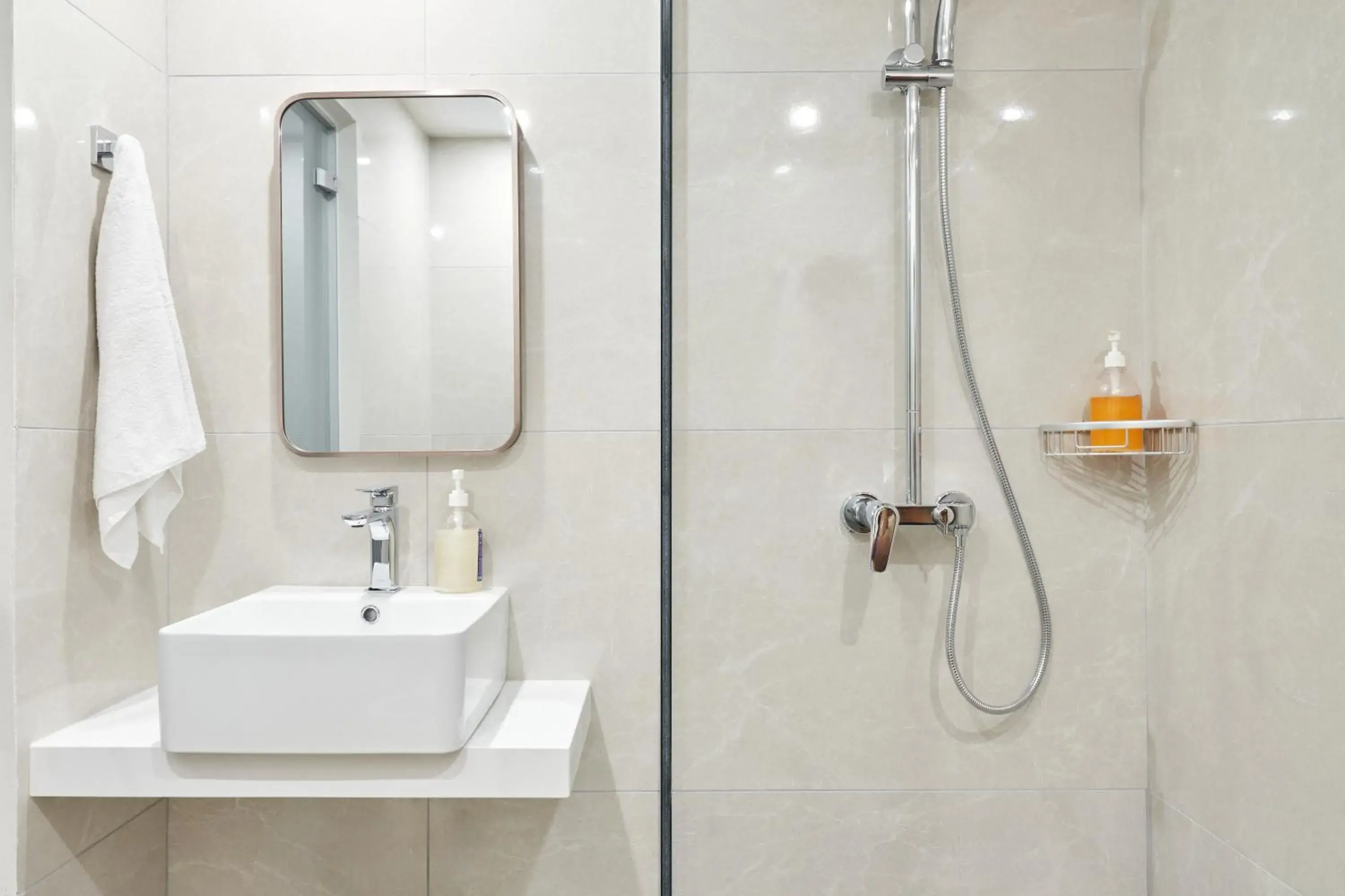 Bathroom in Eleni Holiday Resort Bathroom in Eleni Holiday Resort