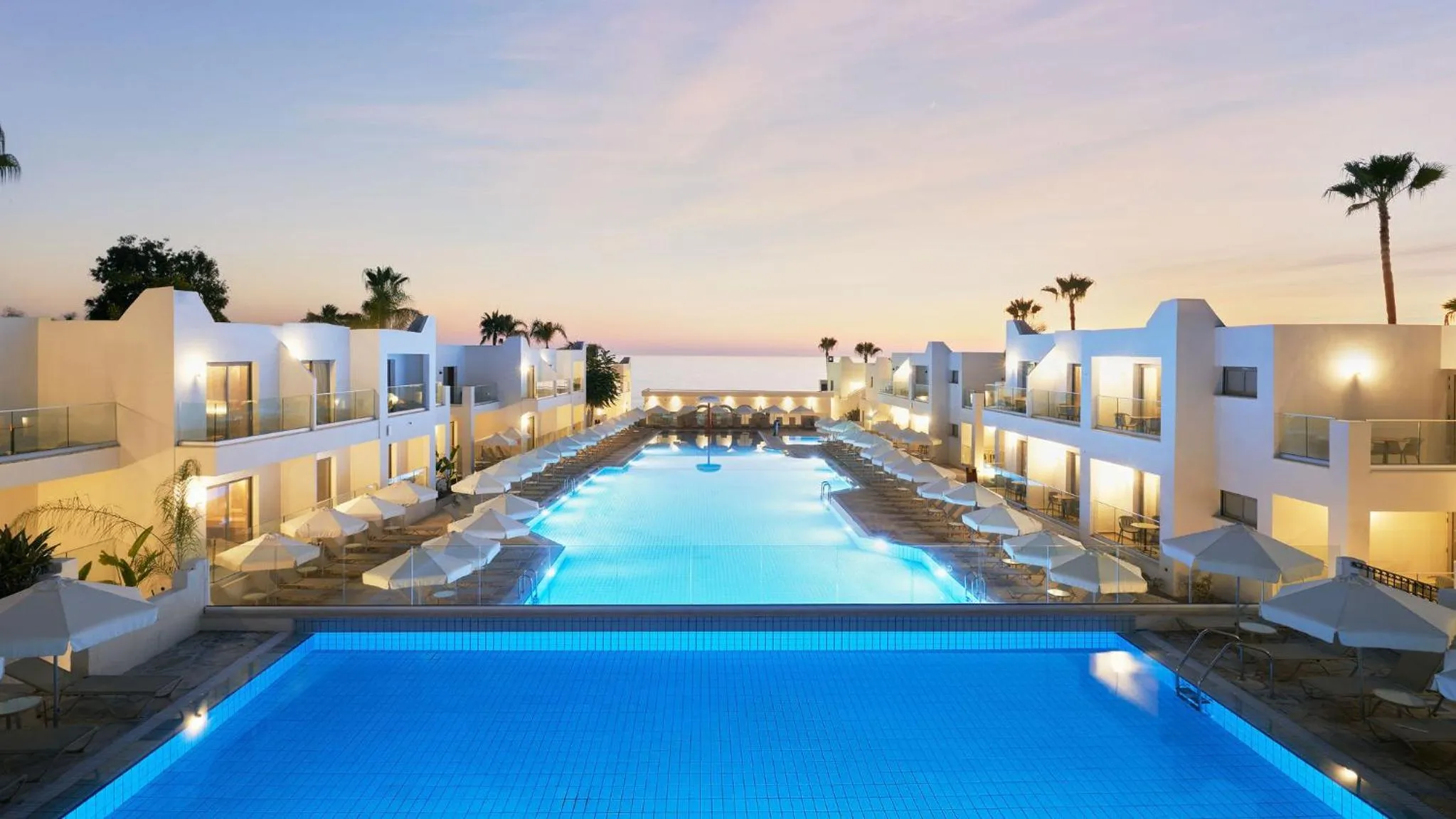 Swimming pool in Eleni Holiday Resort