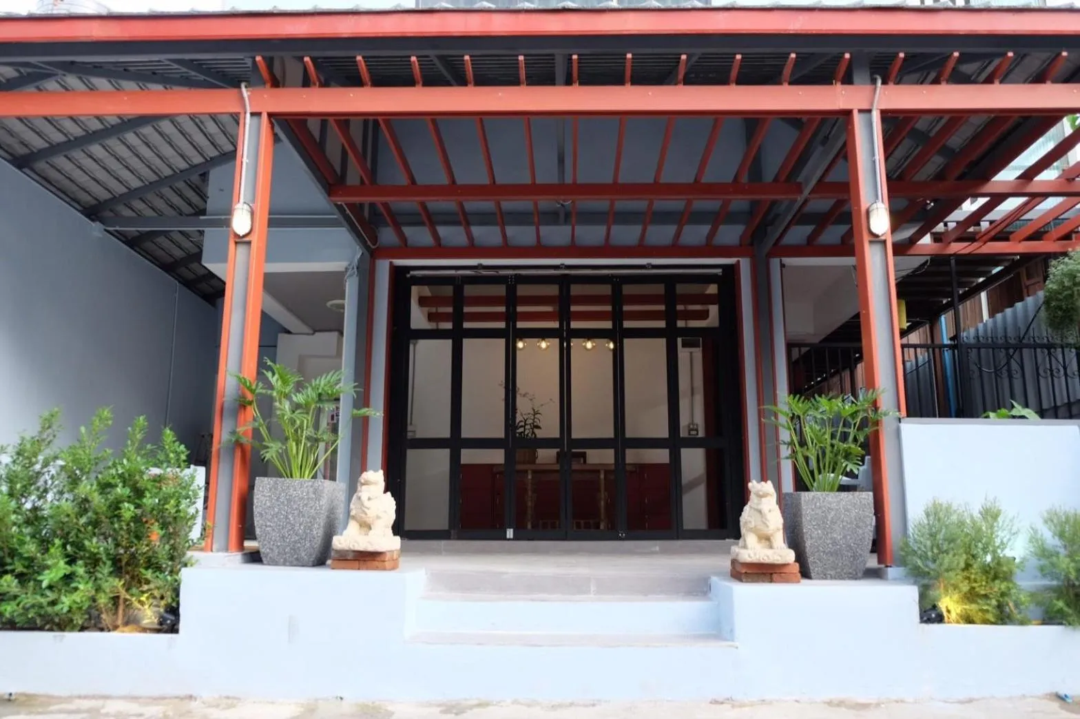 Property building in Yen Aura Boutique Hotel