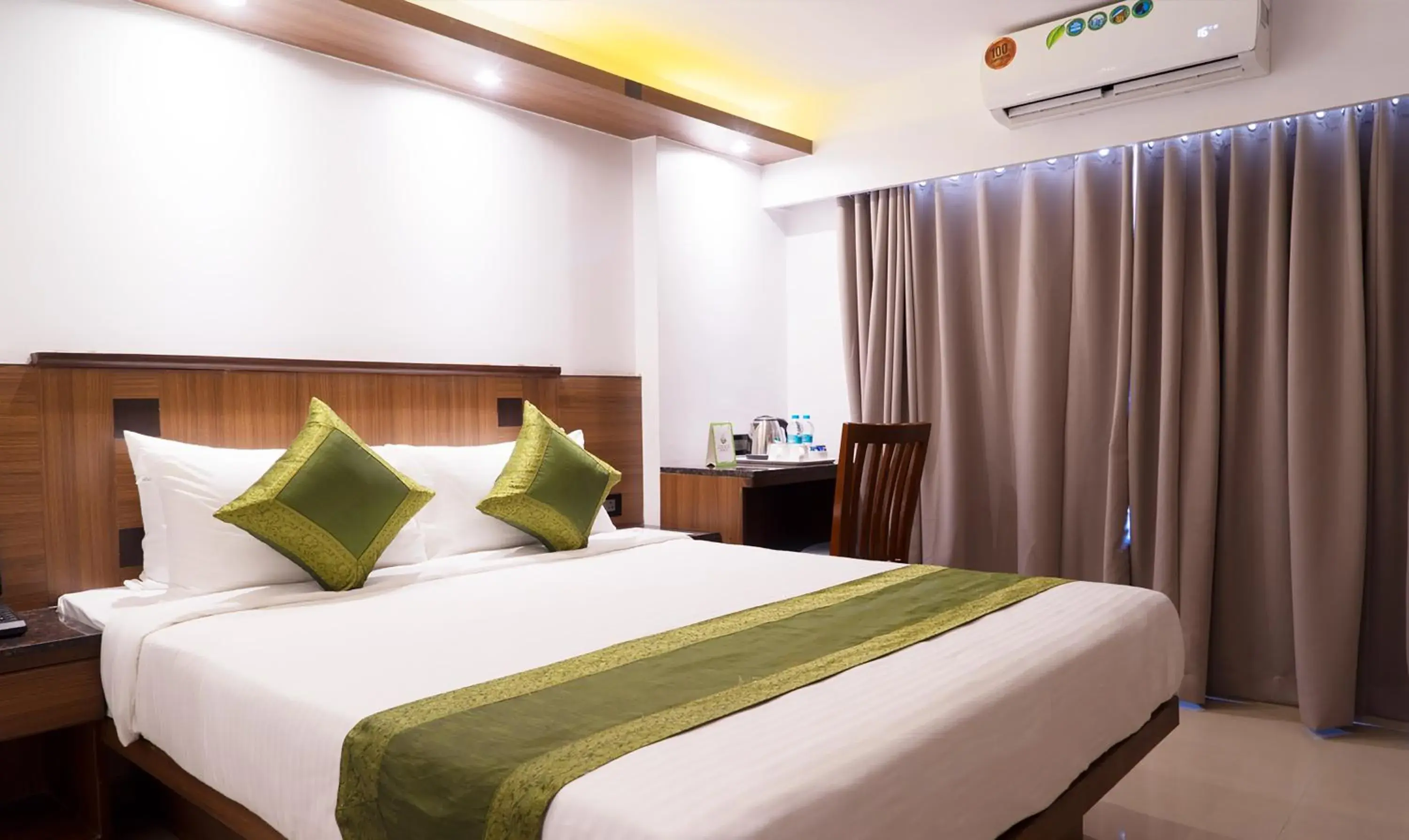 Standard Double or Twin Room - single occupancy in Treebo Olive Inn Near BKC Standard Double or Twin Room - single occupancy in Treebo Olive Inn Near BKC