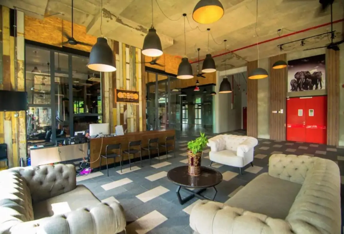Lobby or reception in Cube 8 Teens Taman Mount Austin Apartment by UHA