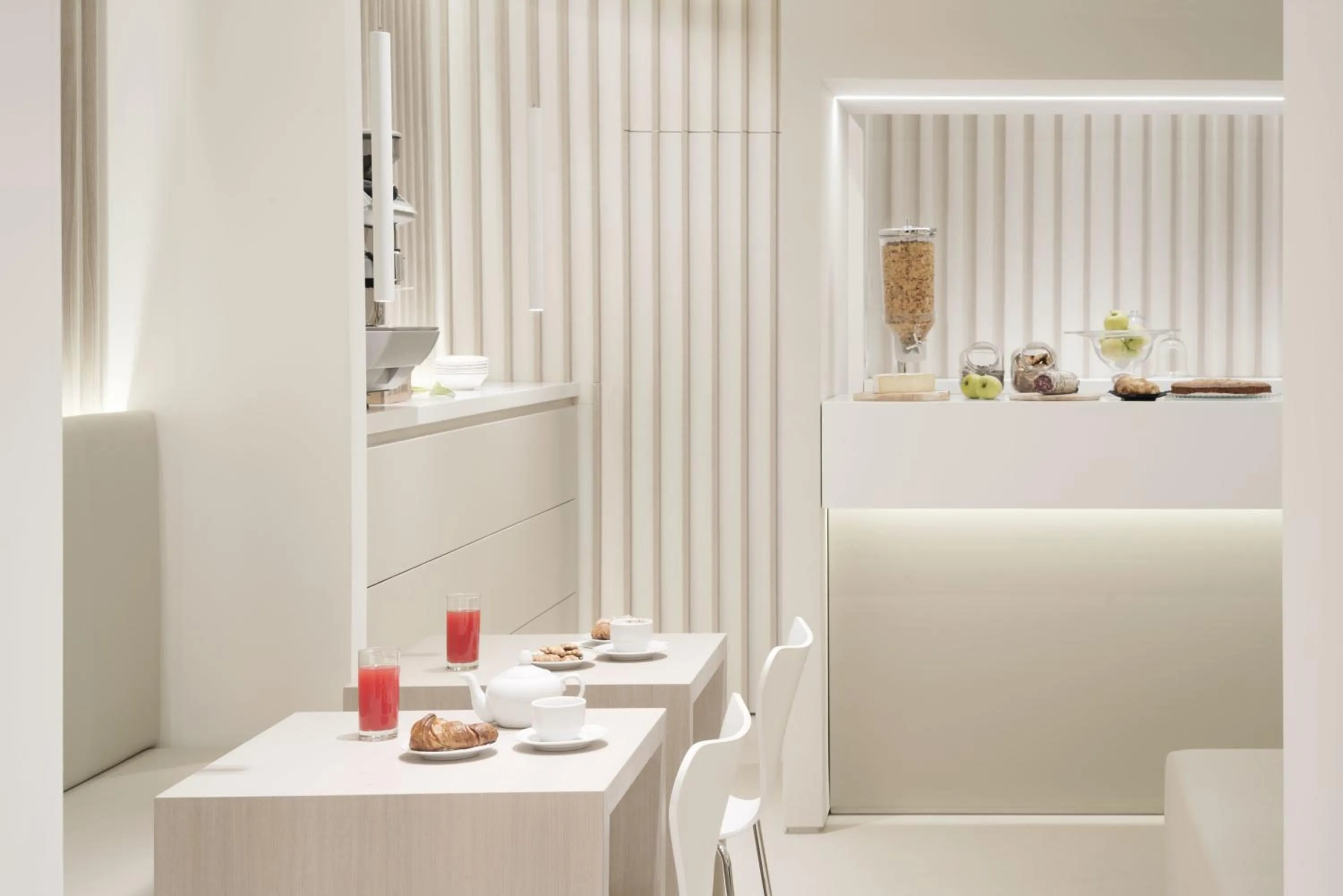 Food in Hotel Aurora