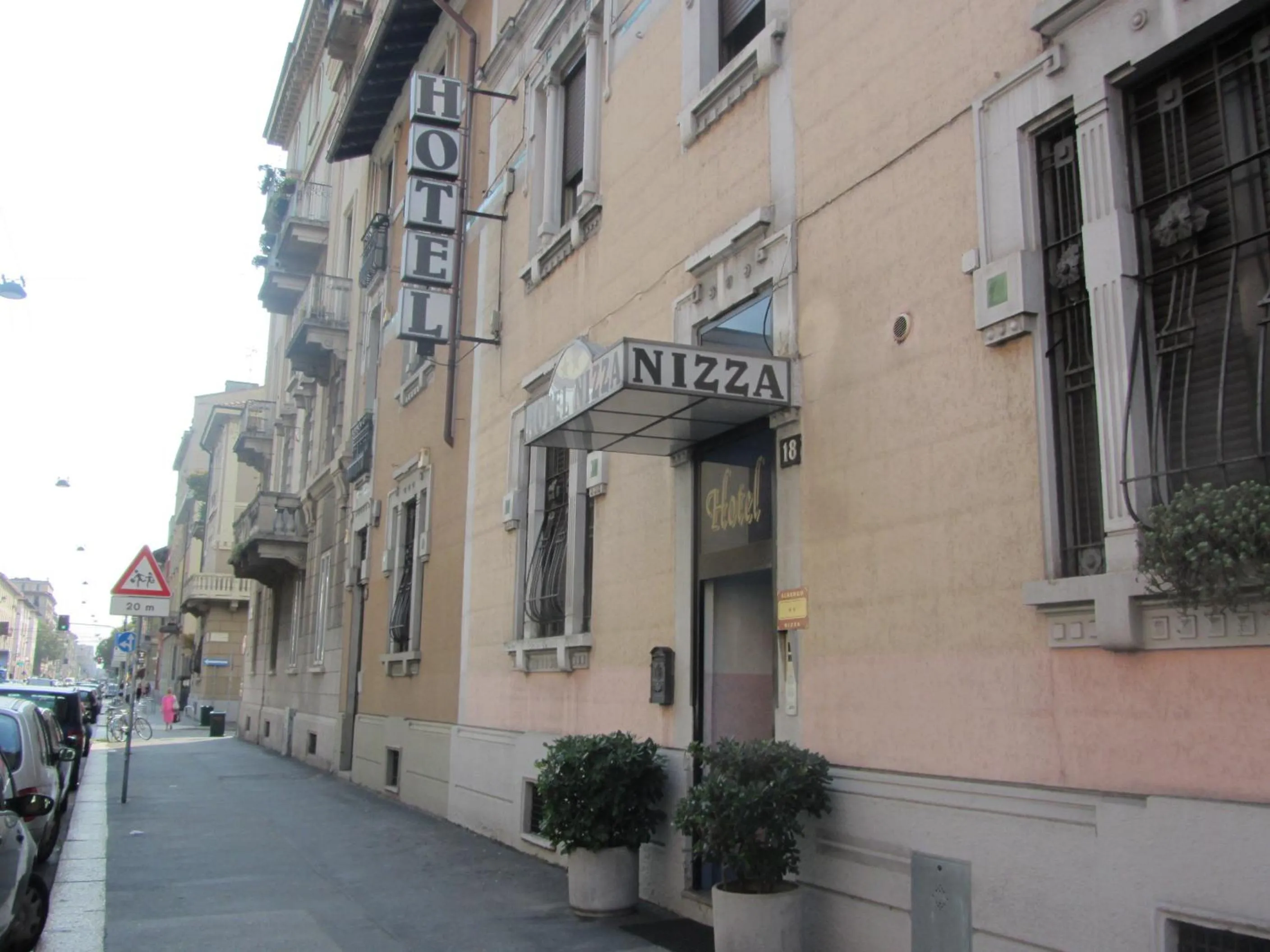 Facade/entrance in Hotel Nizza