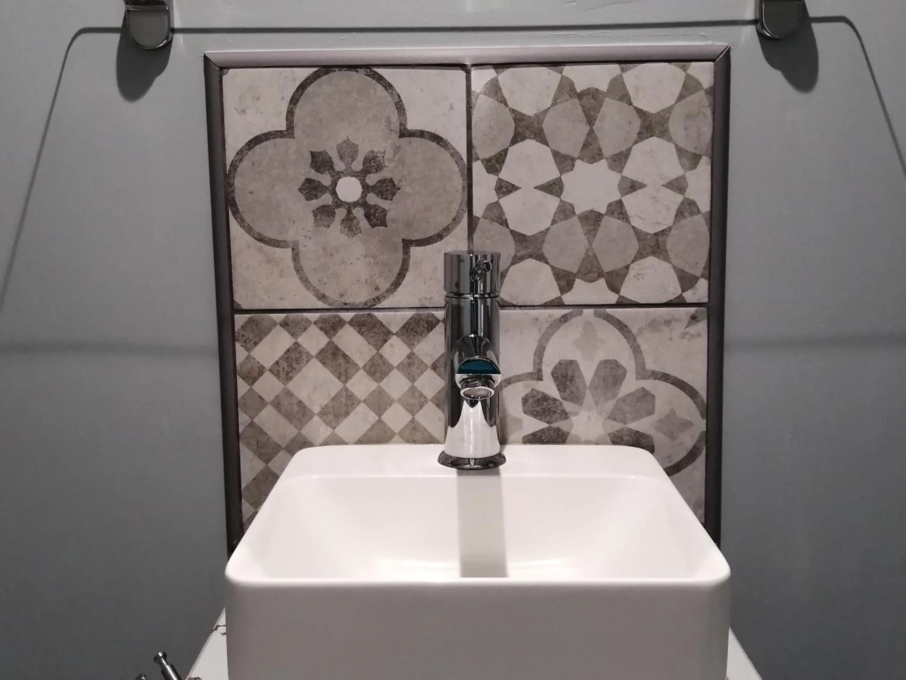 Bathroom in La Vieille Gorce Chambres d'Hôtes near Civray