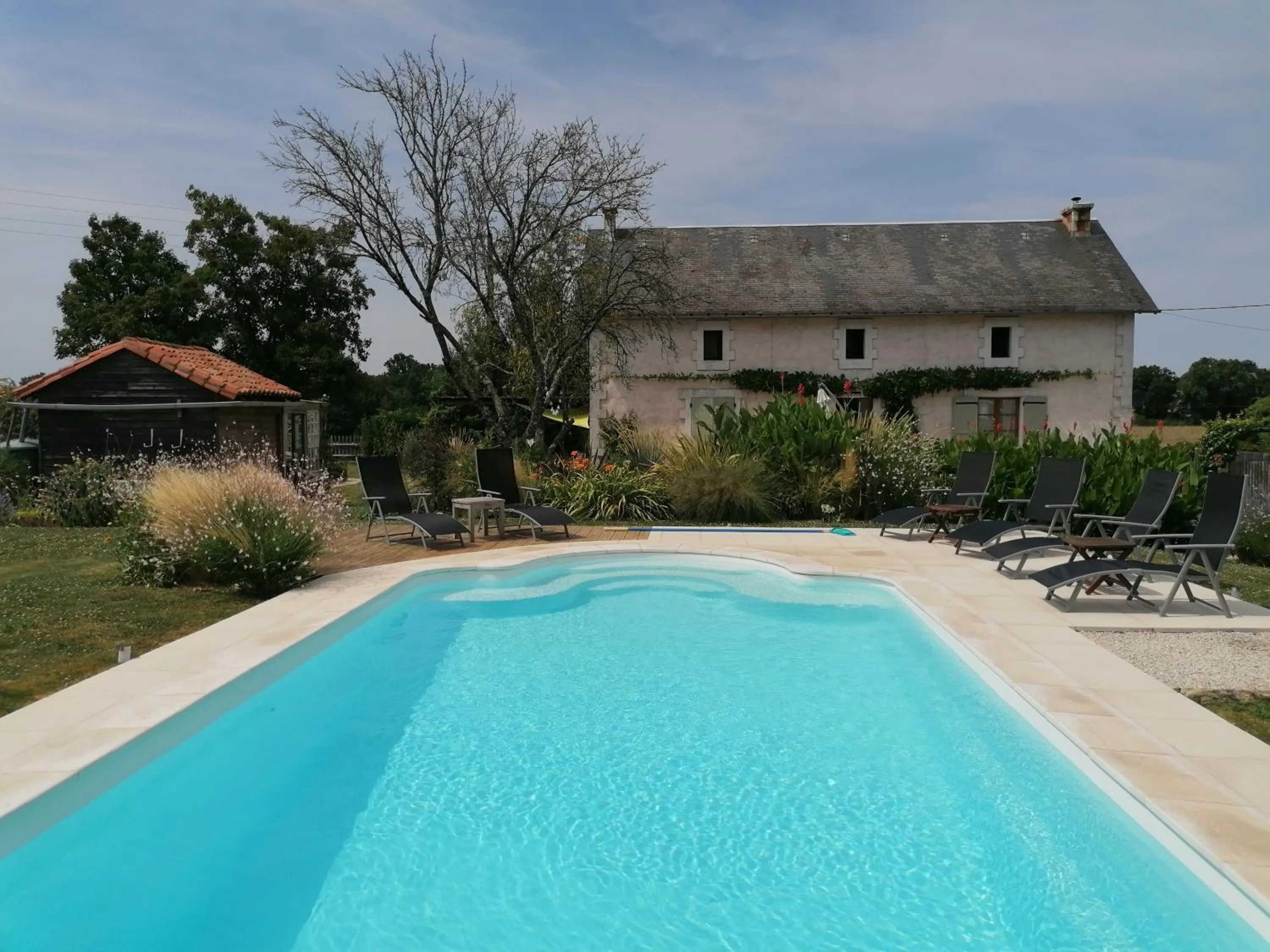 Swimming pool in La Vieille Gorce Chambres d'Hôtes near Civray
