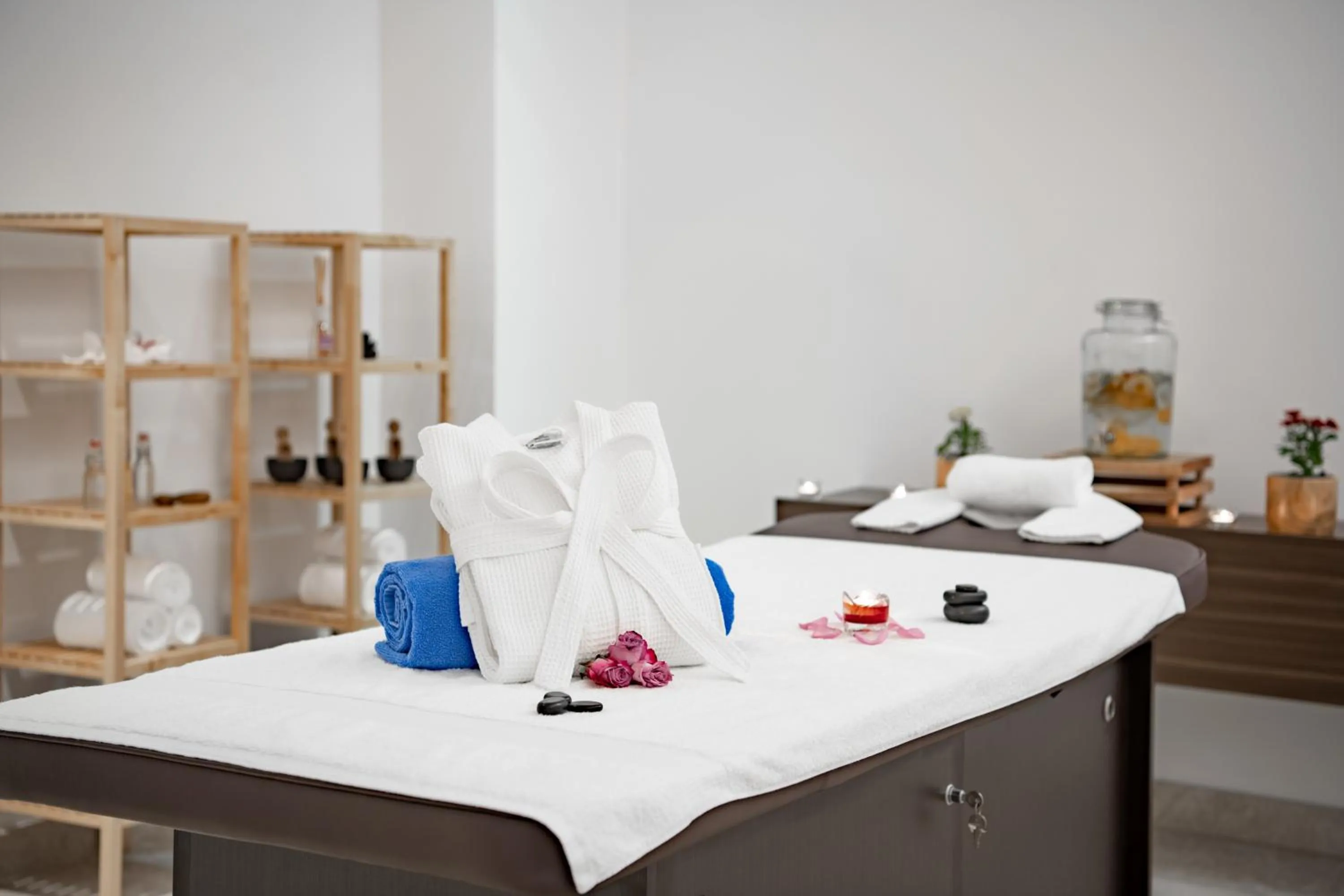 Massage, Bed in Radisson Hotel & Apartments Dammam Industrial City