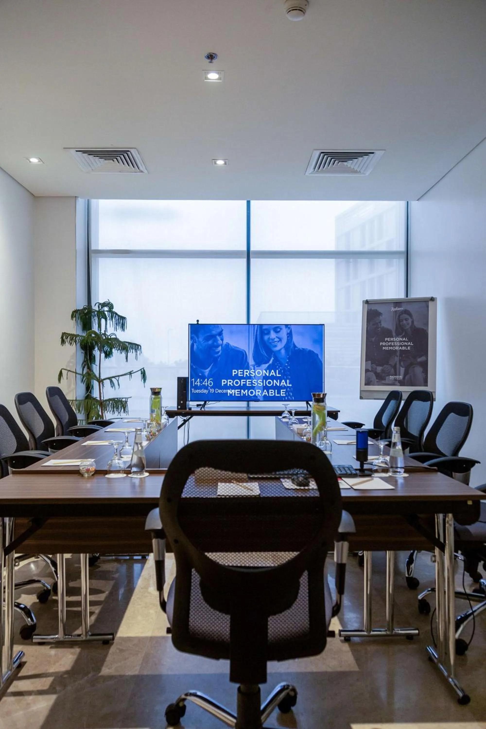 Meeting/conference room in Radisson Hotel & Apartments Dammam Industrial City