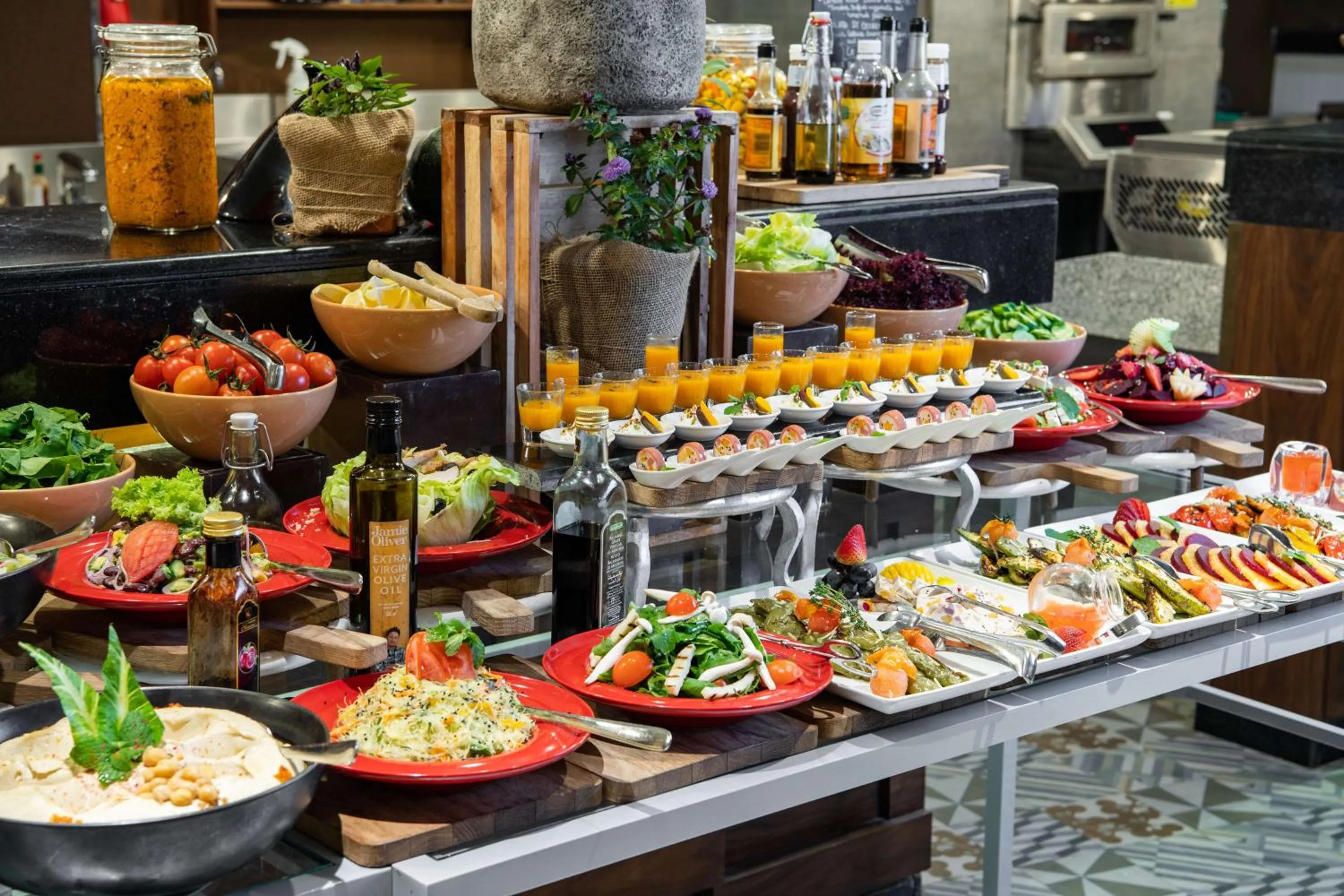 Food in Radisson Hotel & Apartments Dammam Industrial City