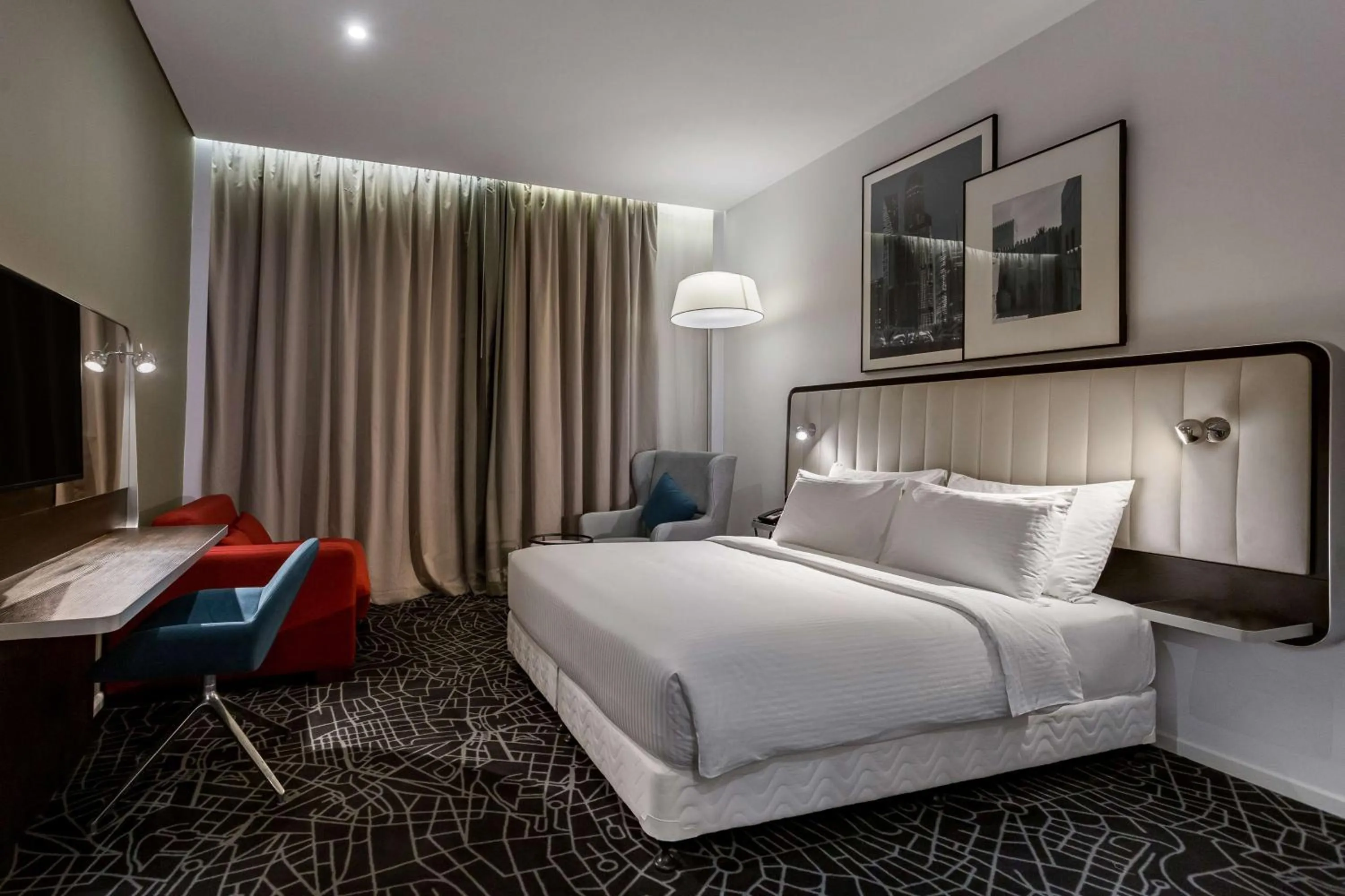 Photo of the whole room, Bed in Radisson Hotel & Apartments Dammam Industrial City