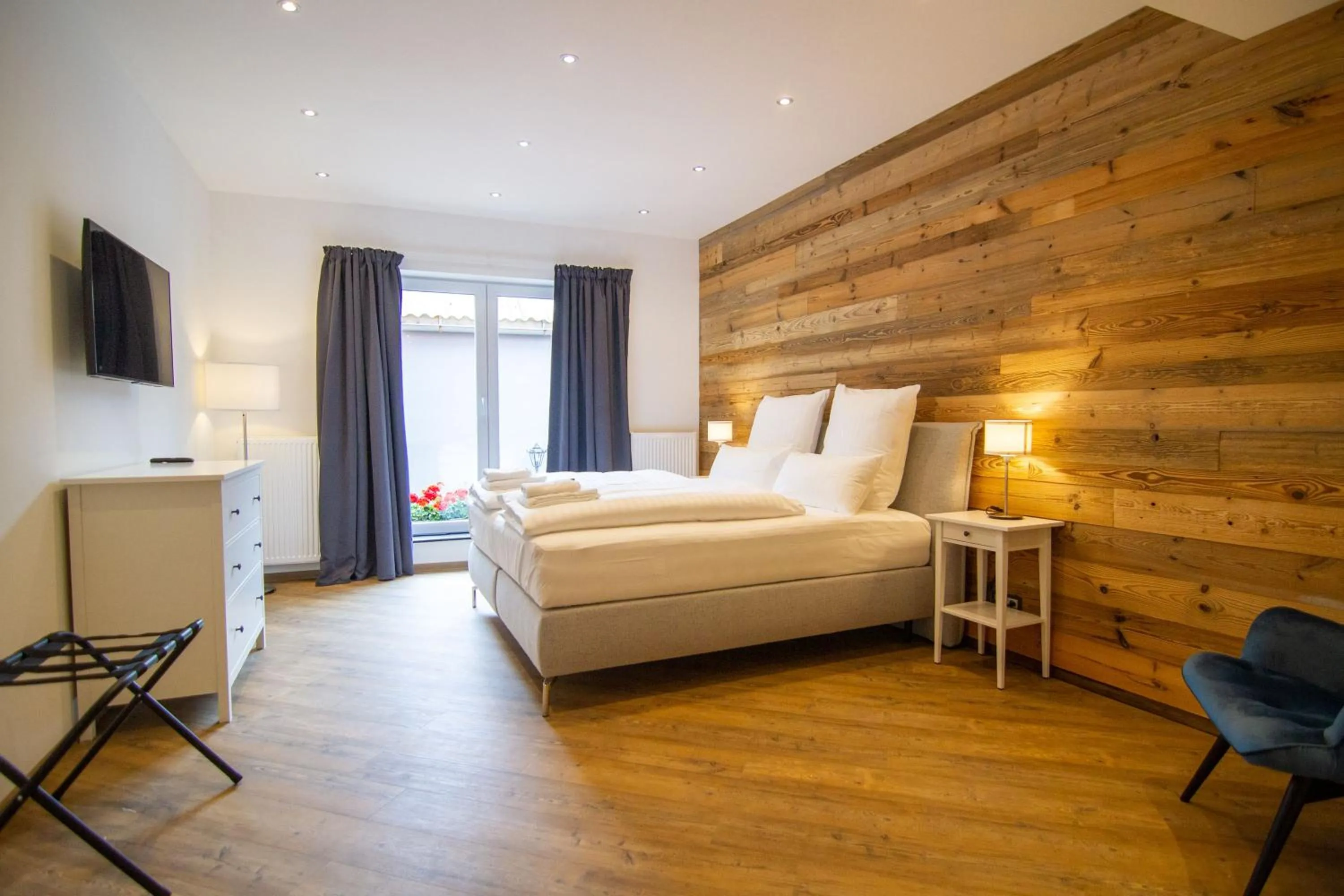 Bedroom, Bed in Schiefer Suite Hotel & Apartments