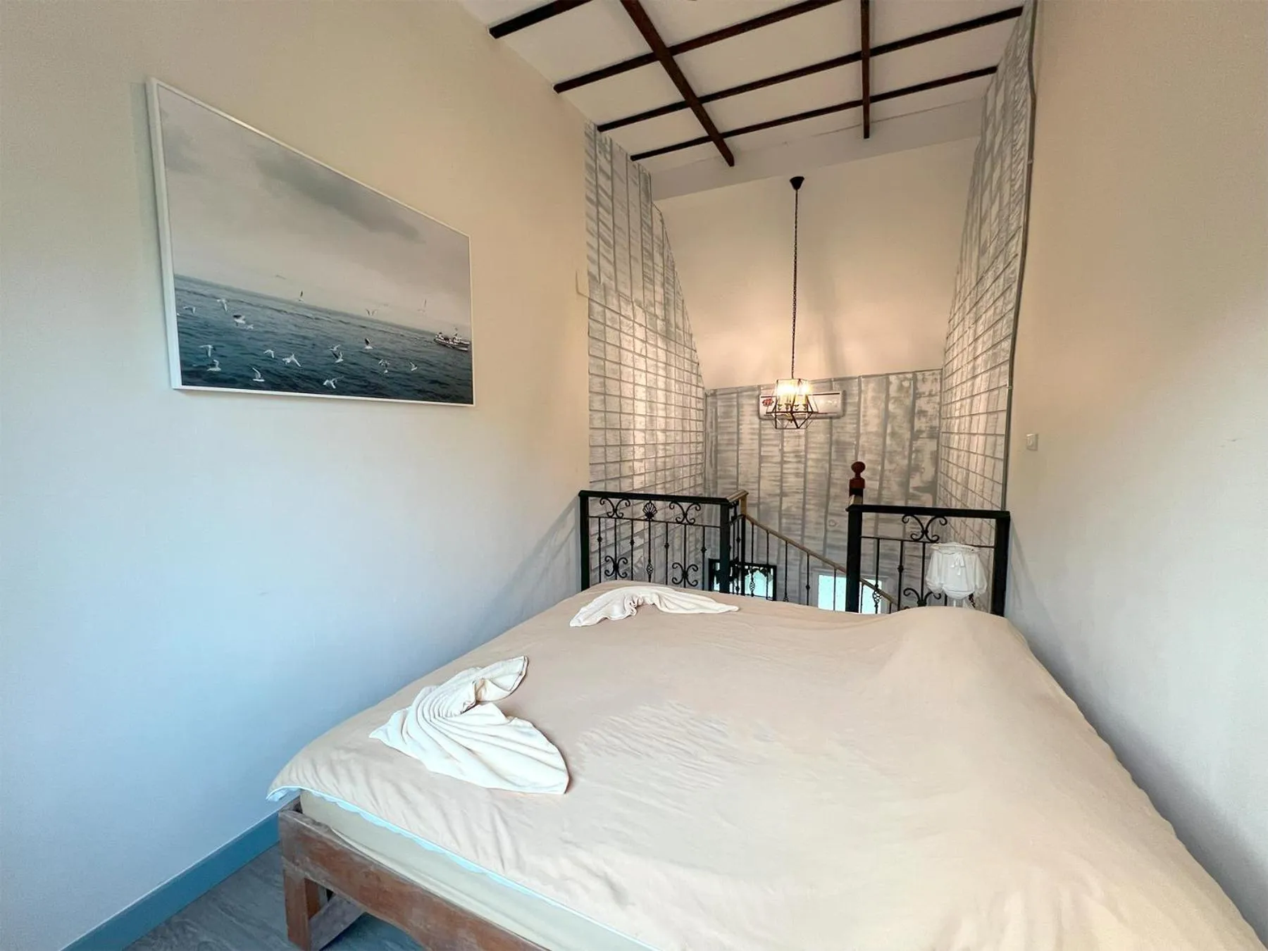 Bed in Phuiyara Resort