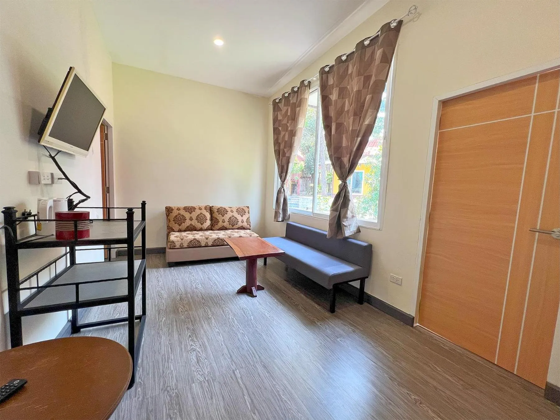 TV and multimedia, Bed in Phuiyara Resort