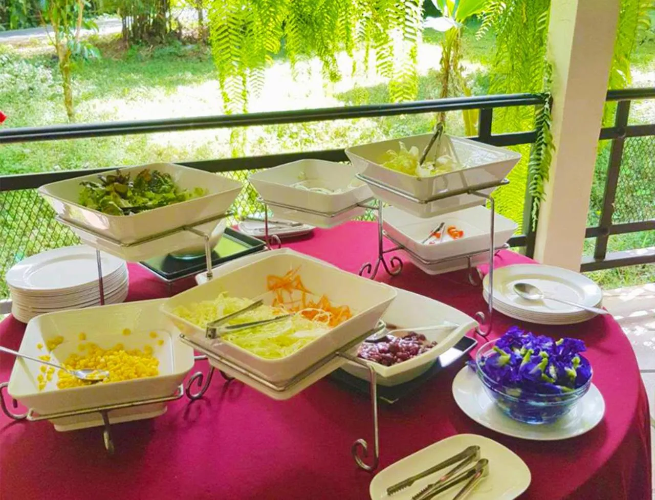 Food and drinks in Phuiyara Resort