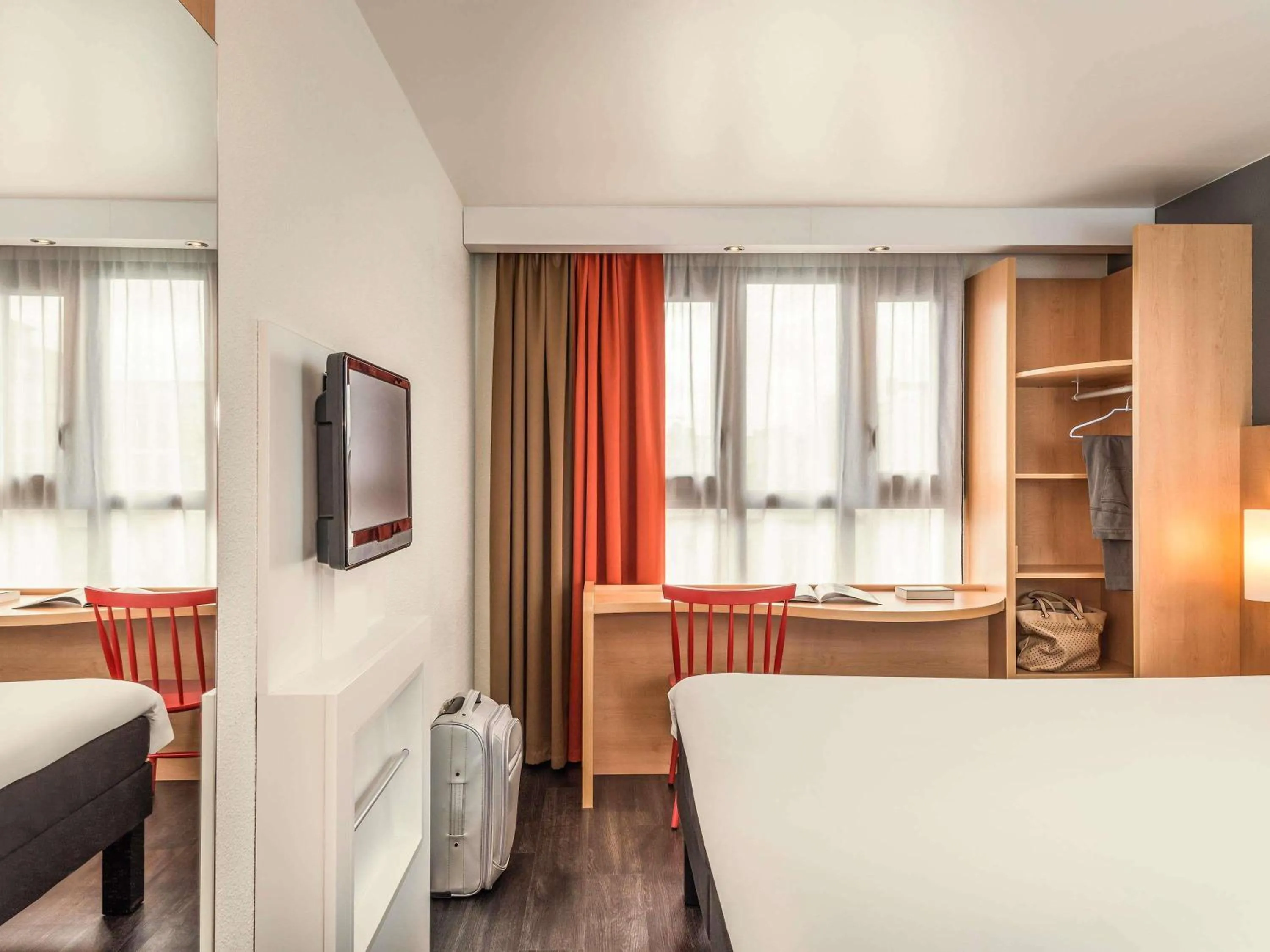 Bedroom, Bed in ibis Paris Bastille Faubourg St Antoine