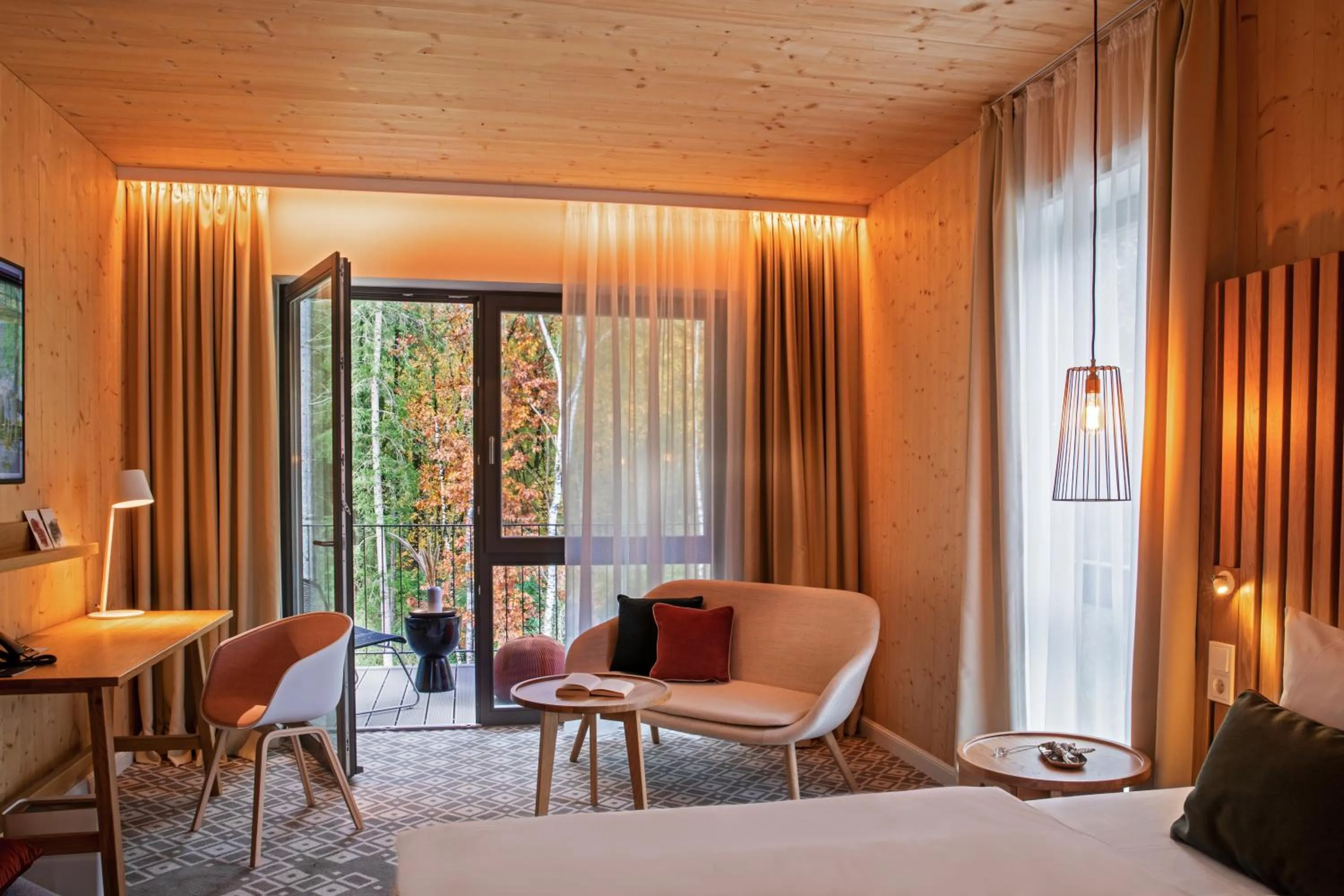 Seating area, Bed in Hotel Heidegrund