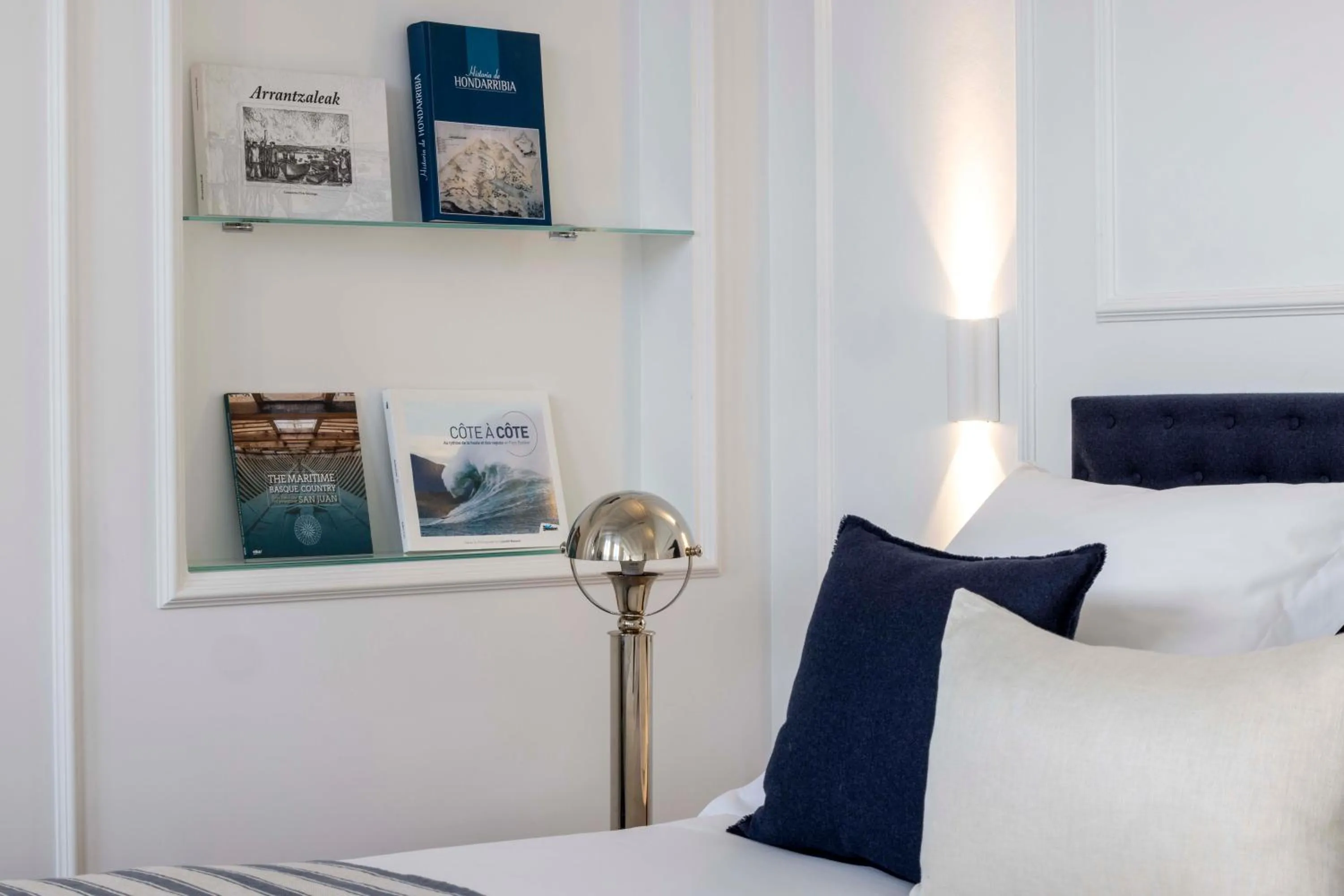 Bed in Villa Magalean Hotel & Spa