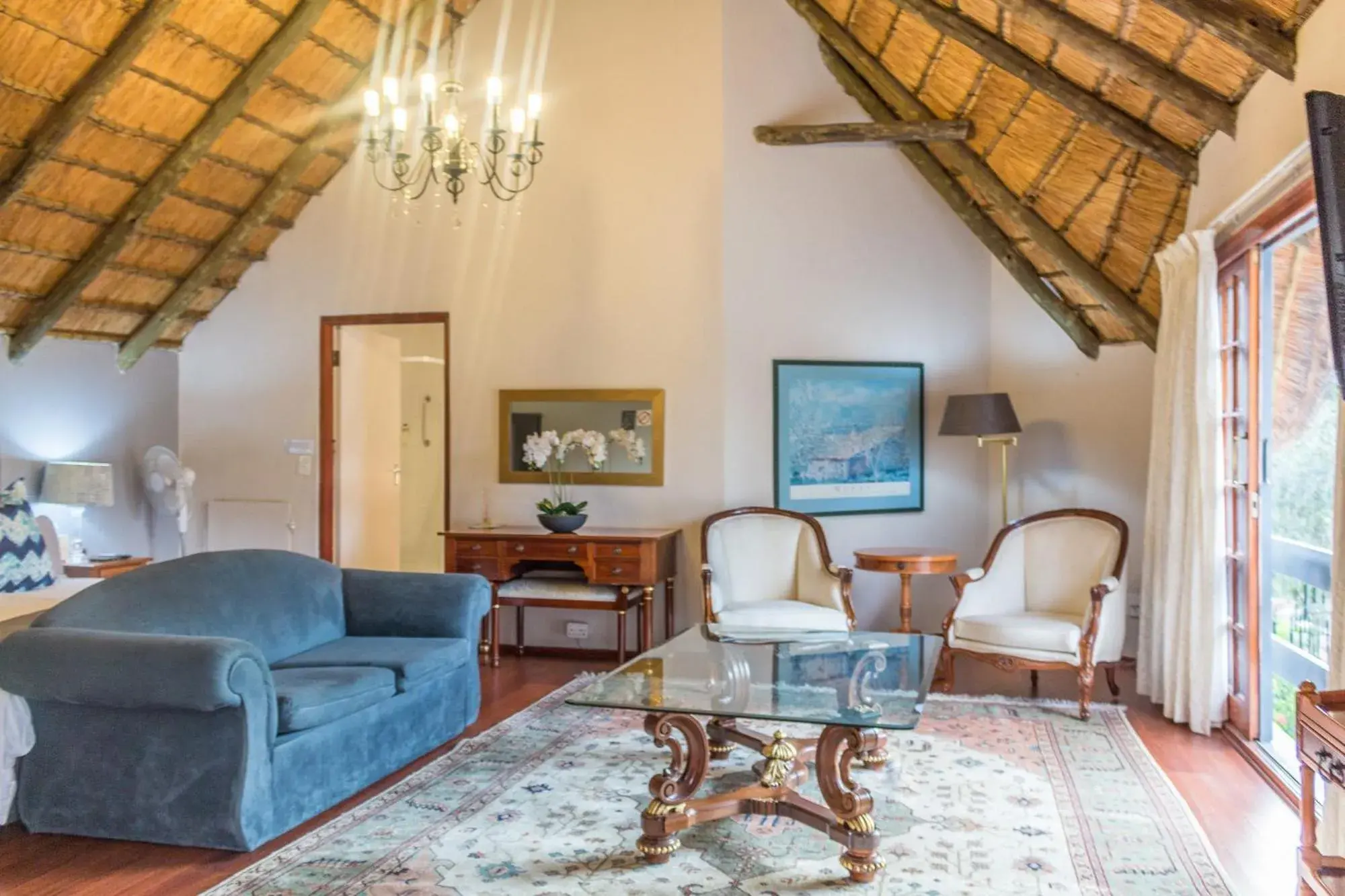 Living room in Thatchfoord Lodge Living room in Thatchfoord Lodge