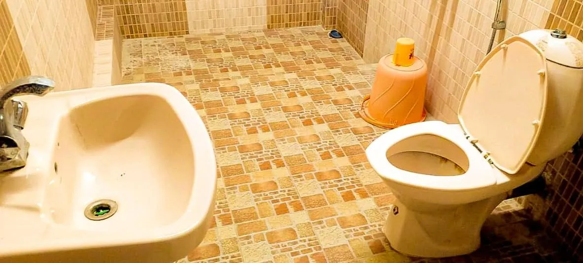 Bathroom in The Kingdom, Havelock