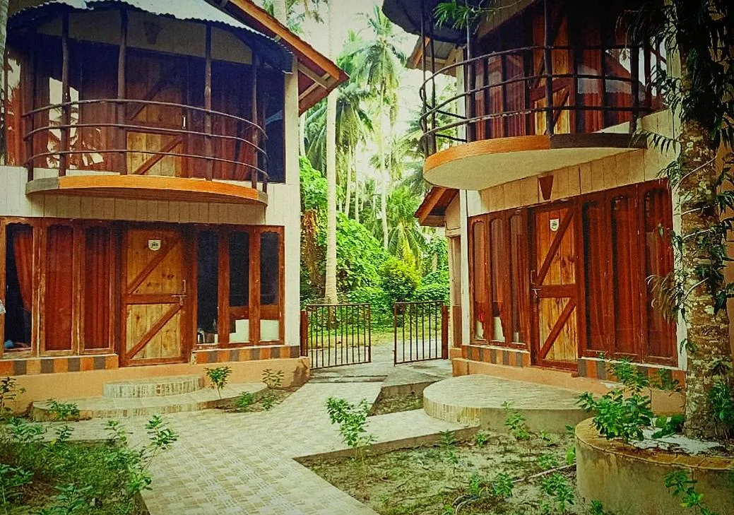 Facade/entrance in The Kingdom, Havelock