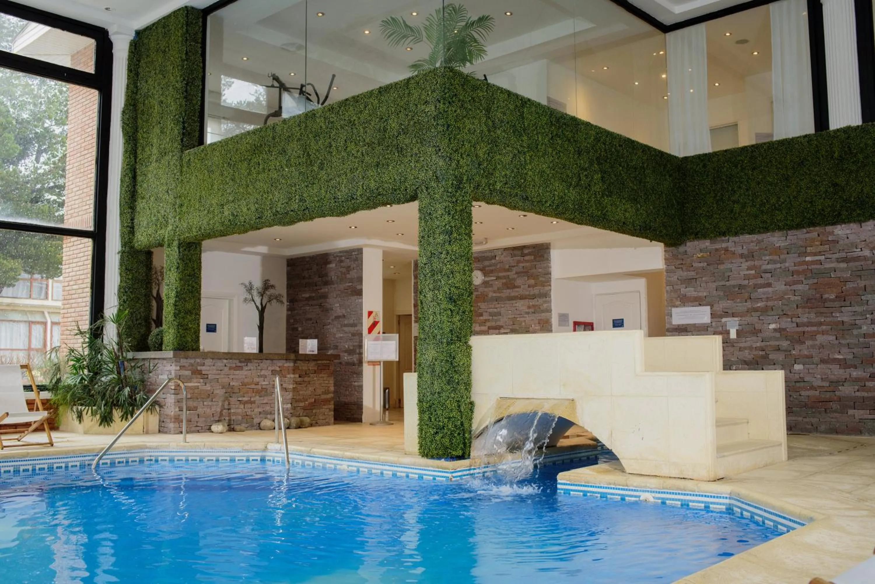 Swimming pool in Lagos Del Calafate