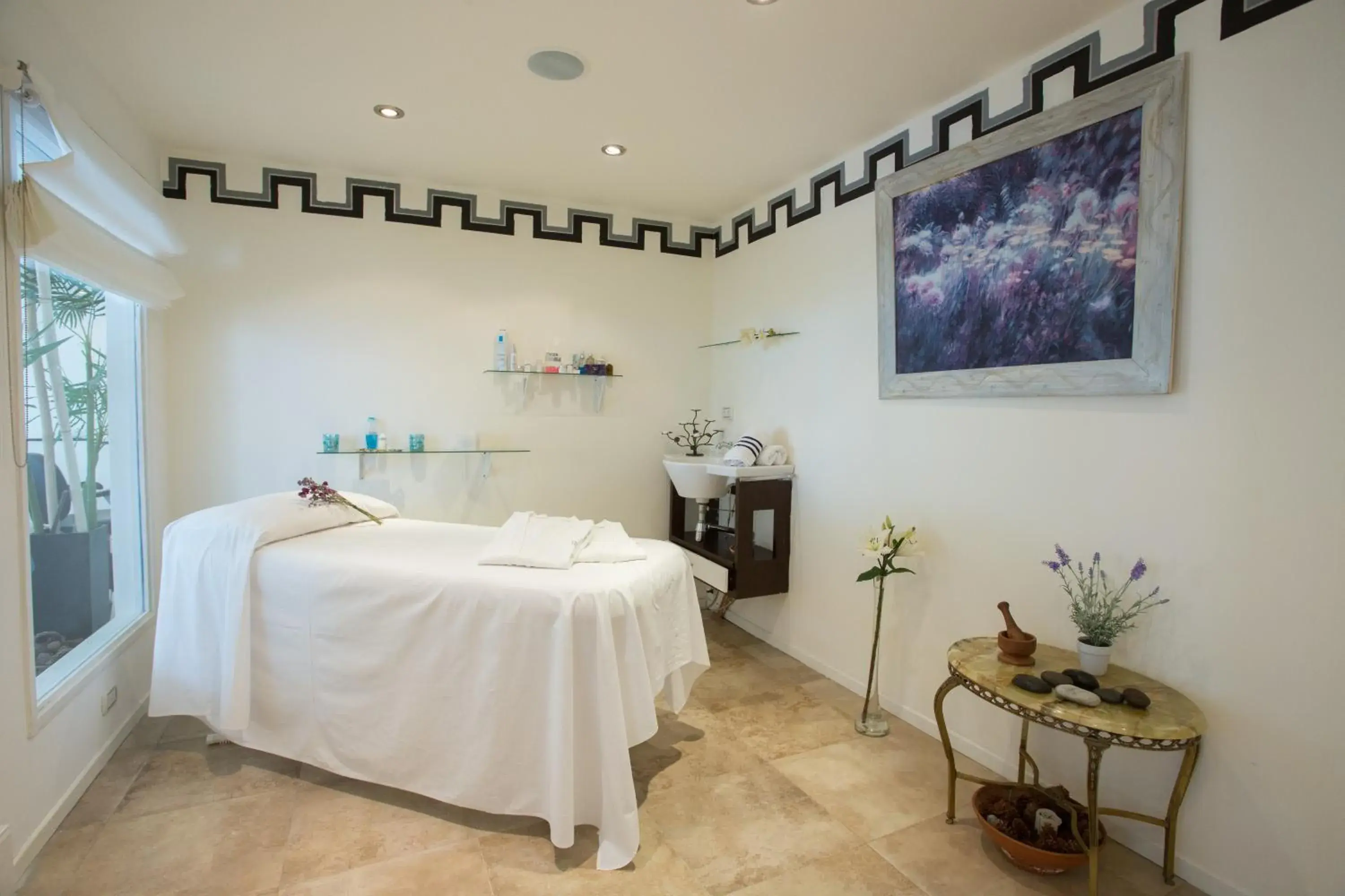 Massage, Bed in Lagos Del Calafate Massage, Bed in Lagos Del Calafate