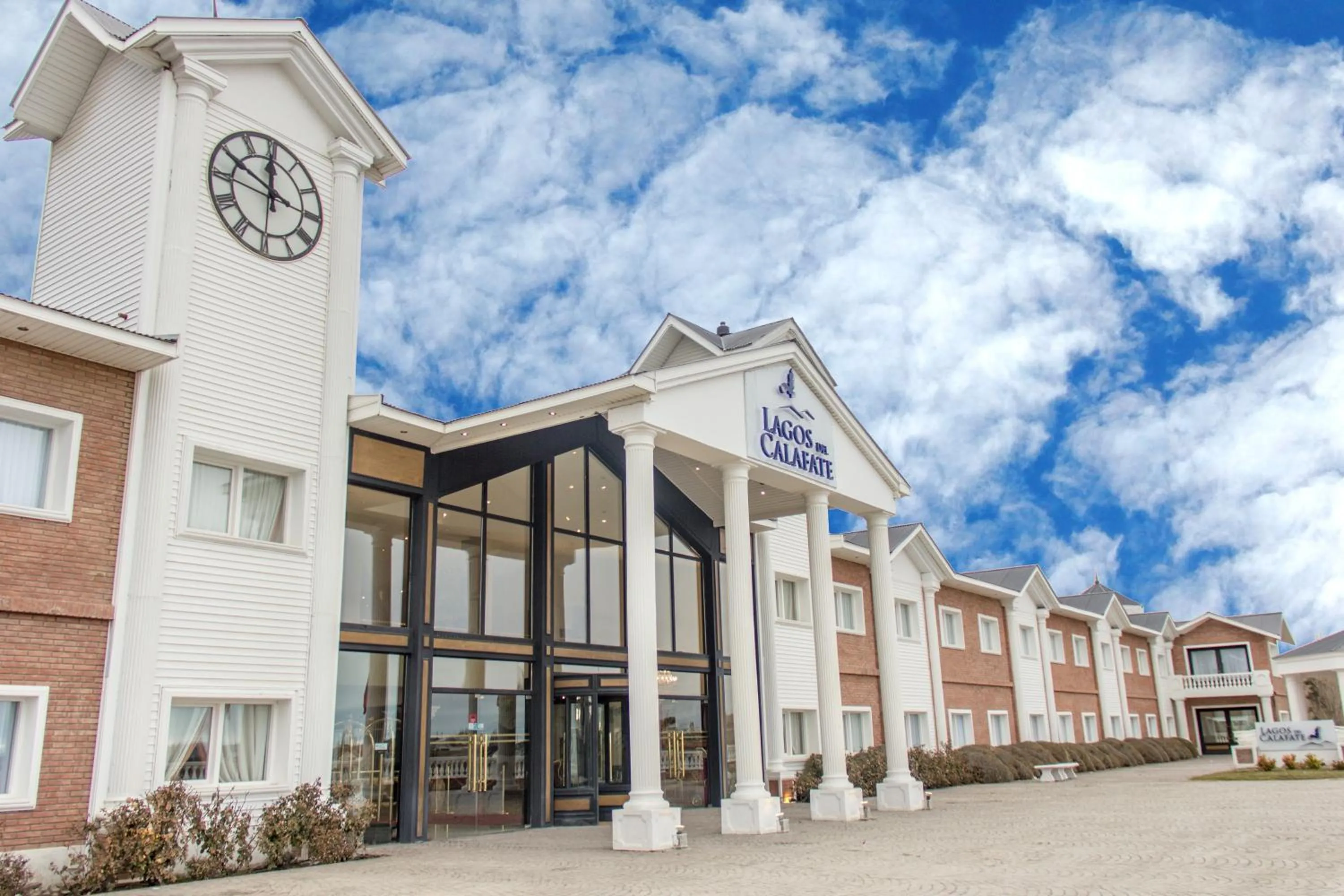 Facade/entrance in Lagos Del Calafate