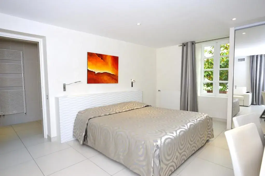 Junior Suite in Logis Hôtel Restaurant Relais Du Gué De Selle Junior Suite in Logis Hôtel Restaurant Relais Du Gué De Selle