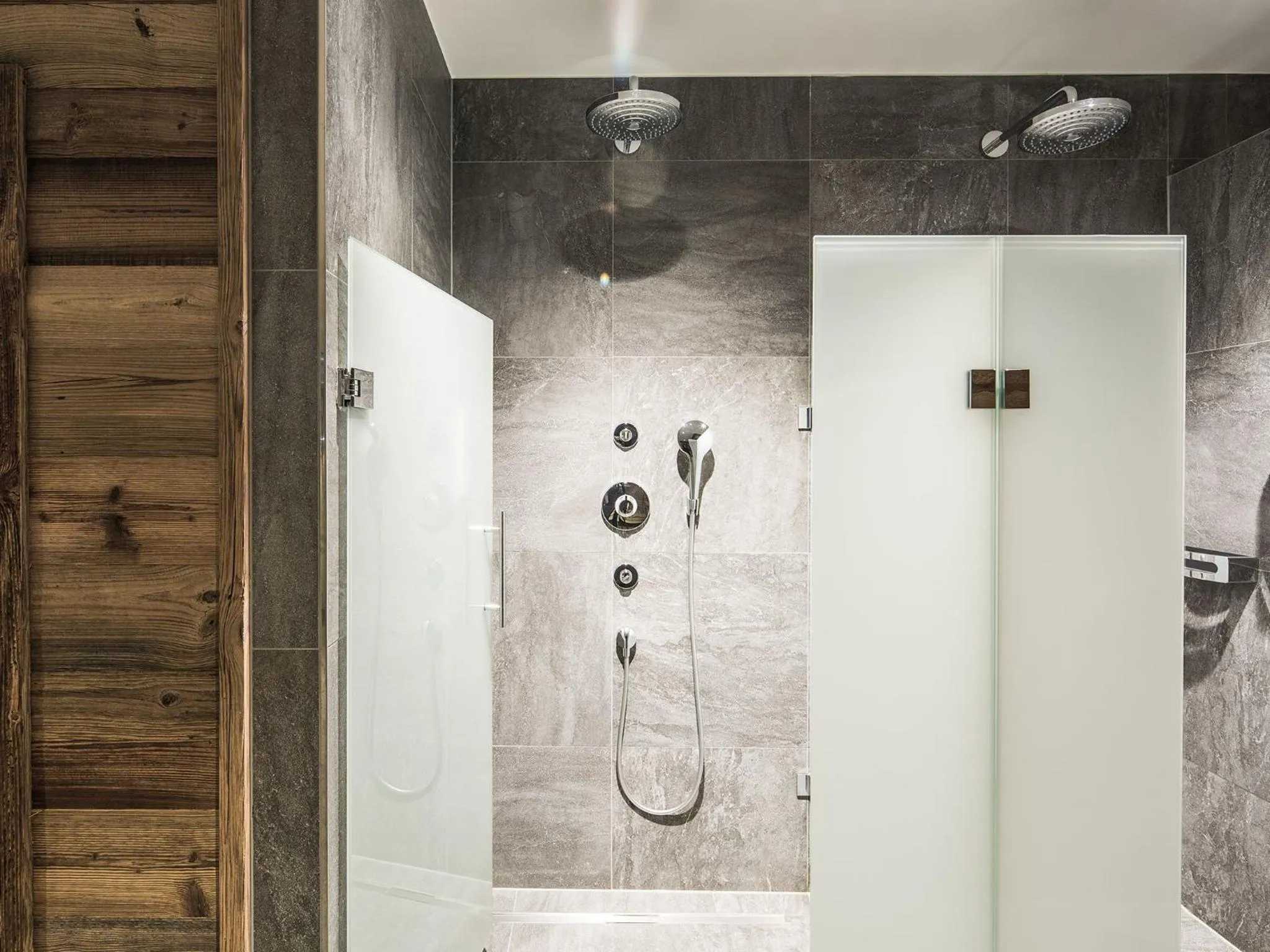 Decorative detail in Hotel Similaun