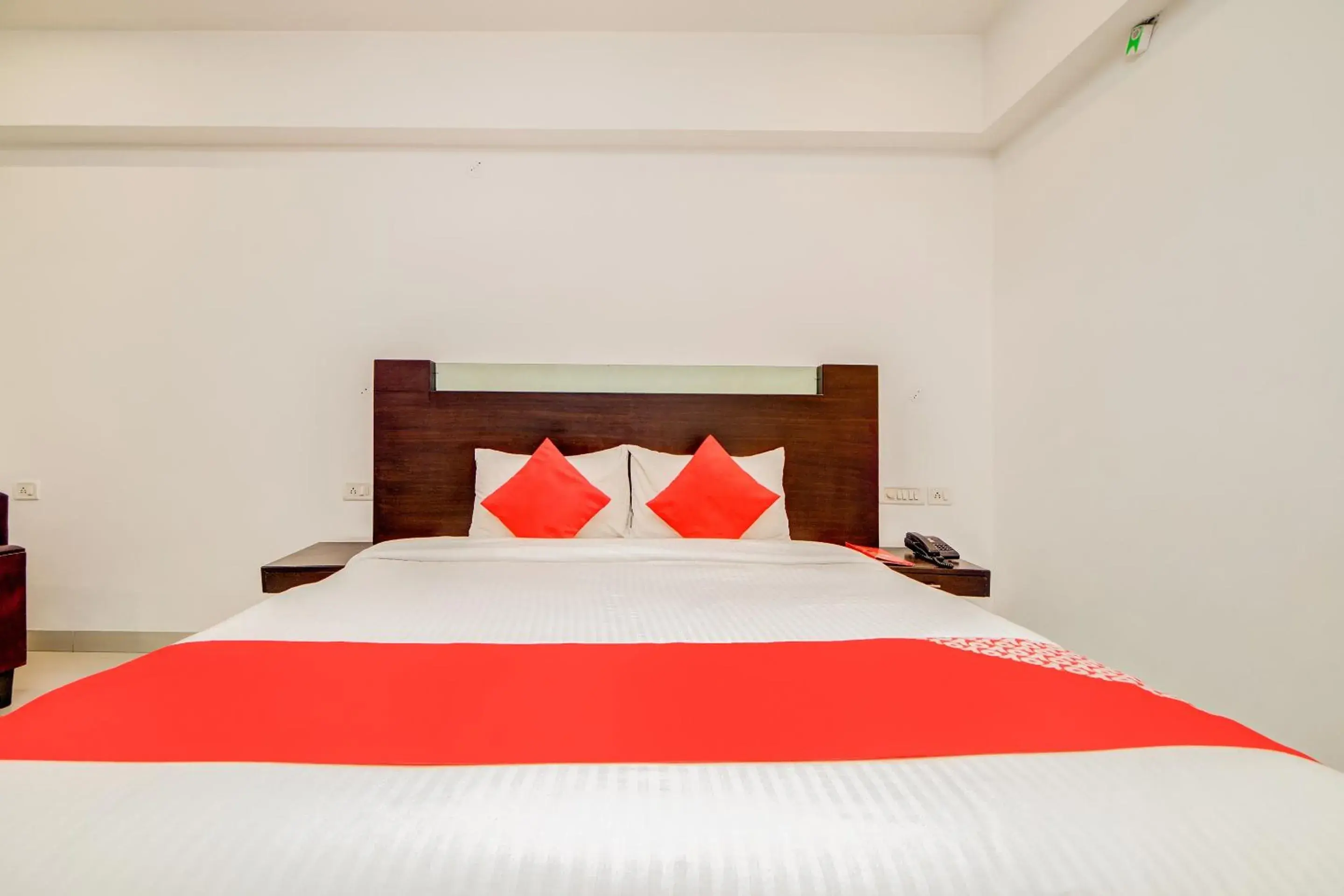 Bedroom, Bed in Hotel O Kachiguda Railway Station Bedroom, Bed in Hotel O Kachiguda Railway Station