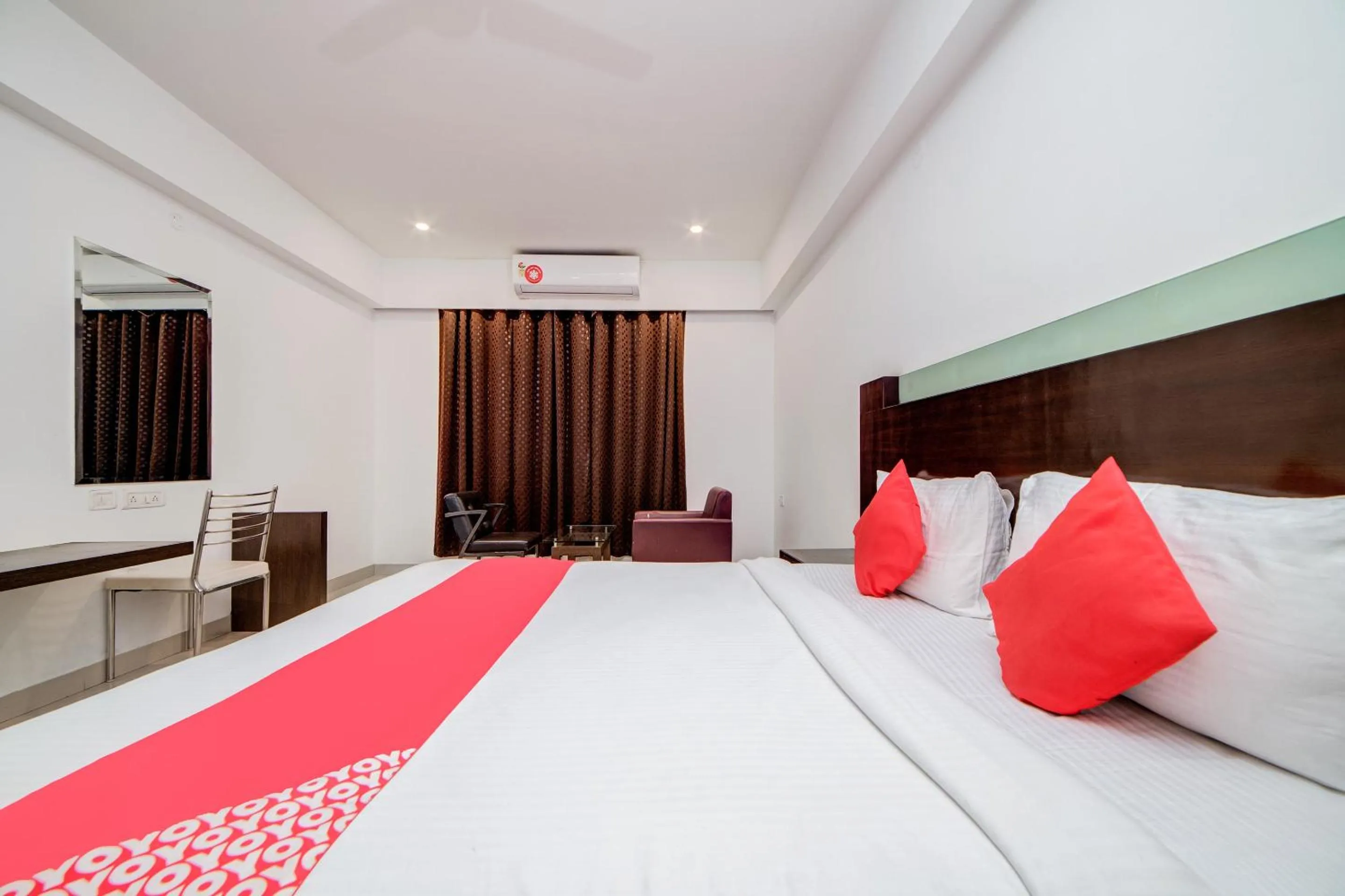 Bedroom, Bed in Hotel O Kachiguda Railway Station