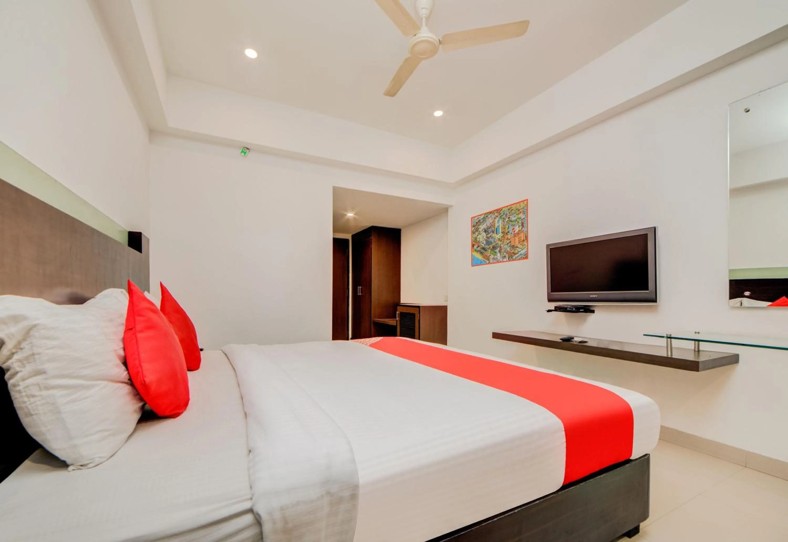 Bedroom, Bed in Hotel O Kachiguda Railway Station