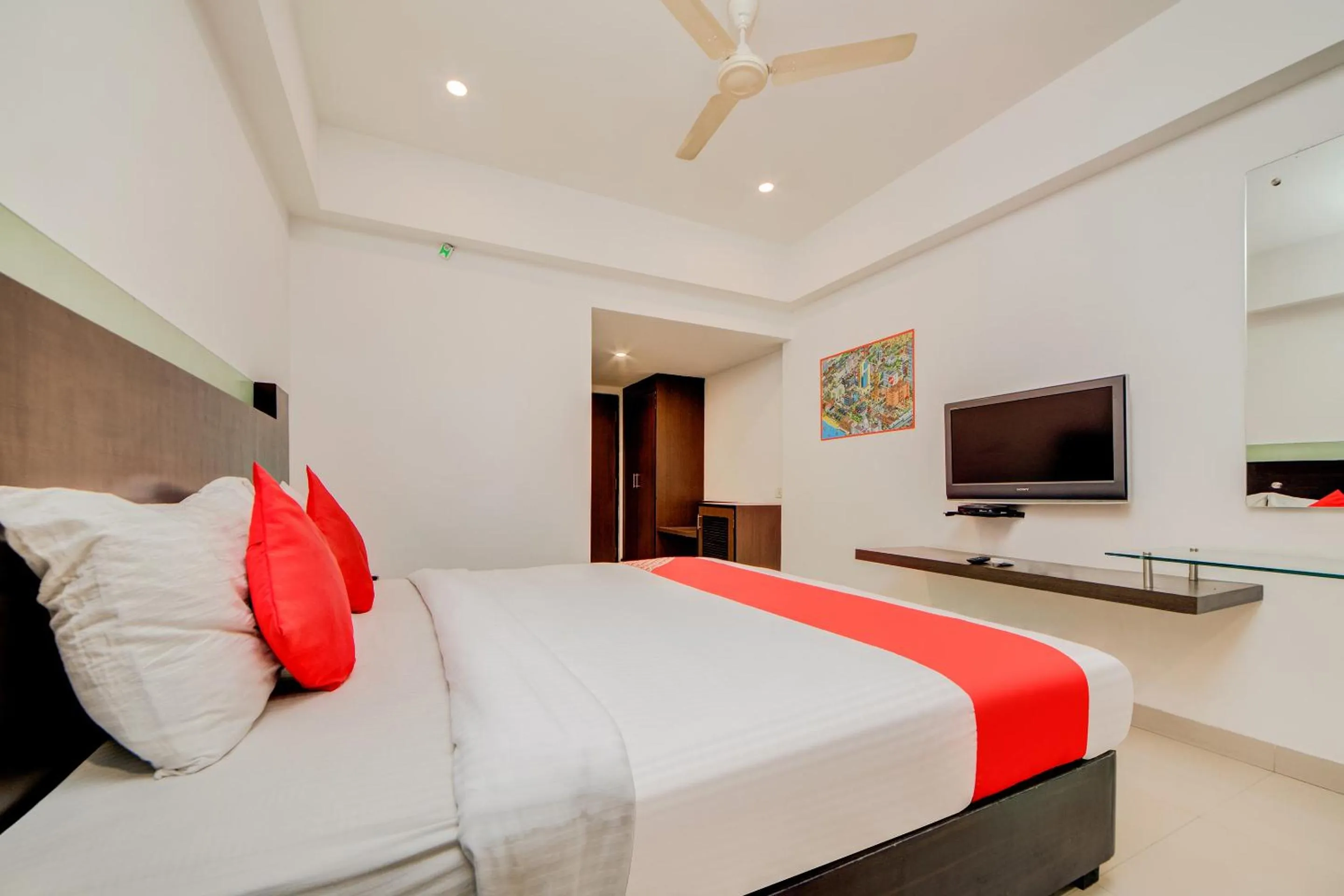 Bedroom, Bed in Hotel O Kachiguda Railway Station