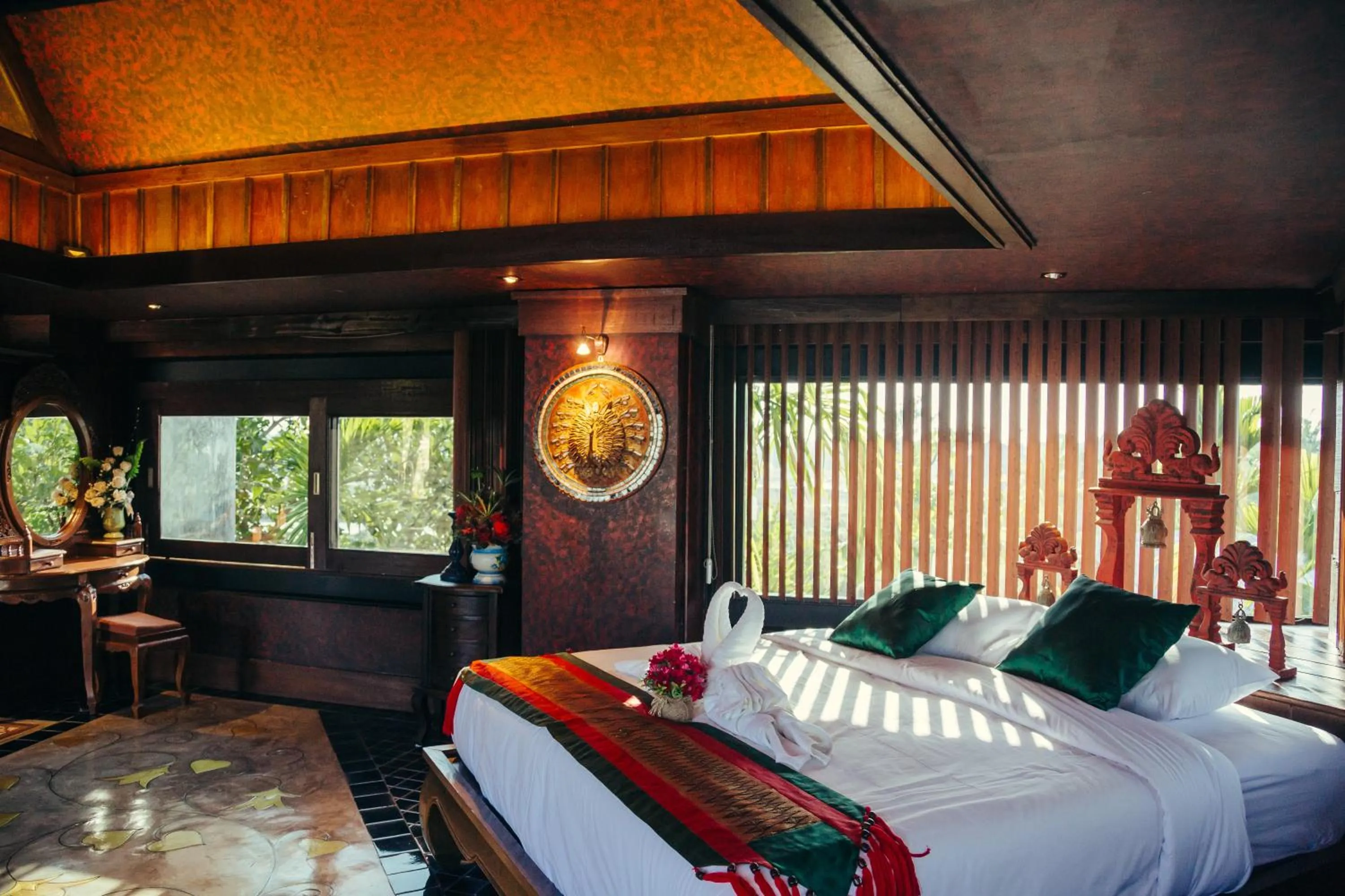 Bed in Bantunglom Resort