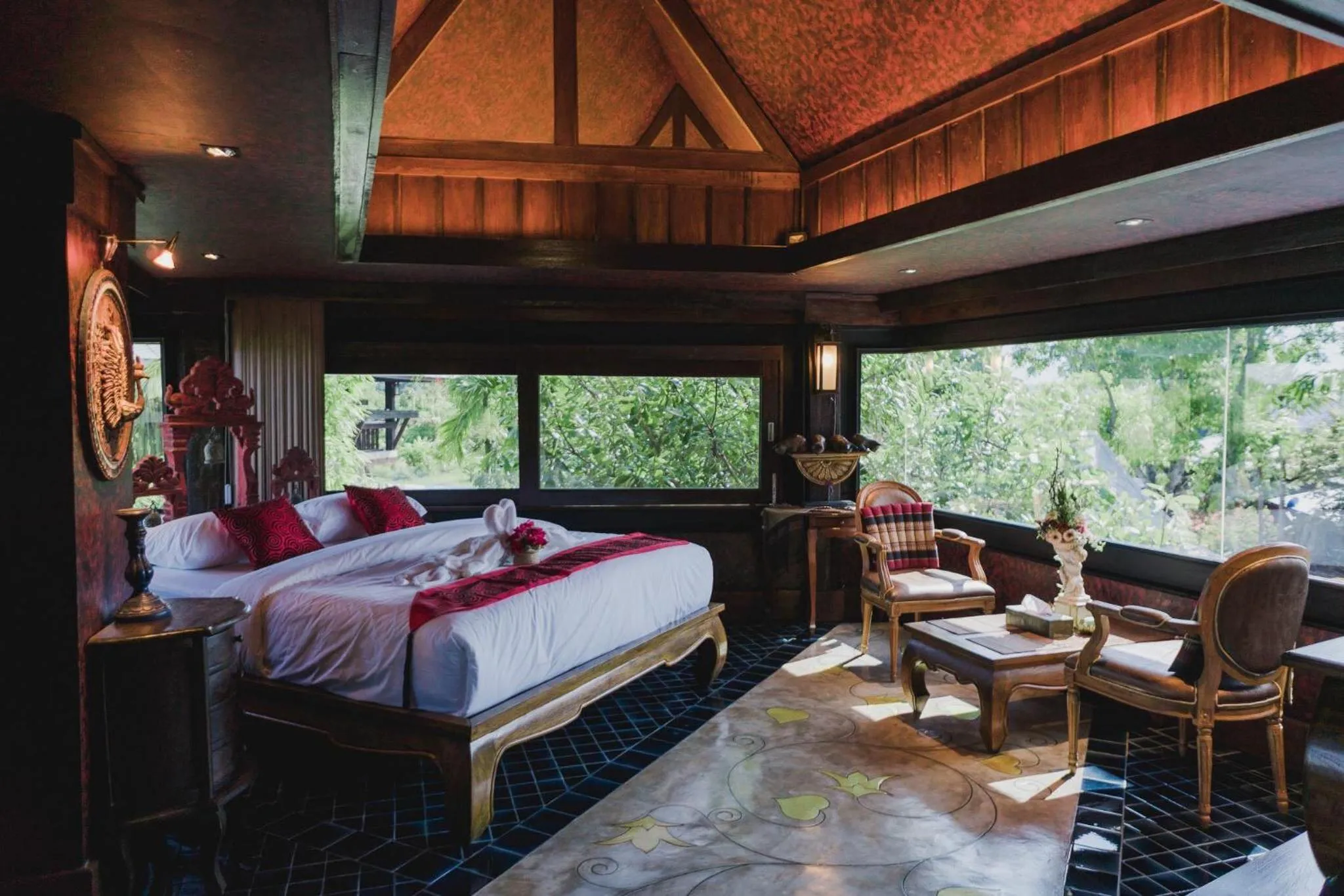 Bed in Bantunglom Resort