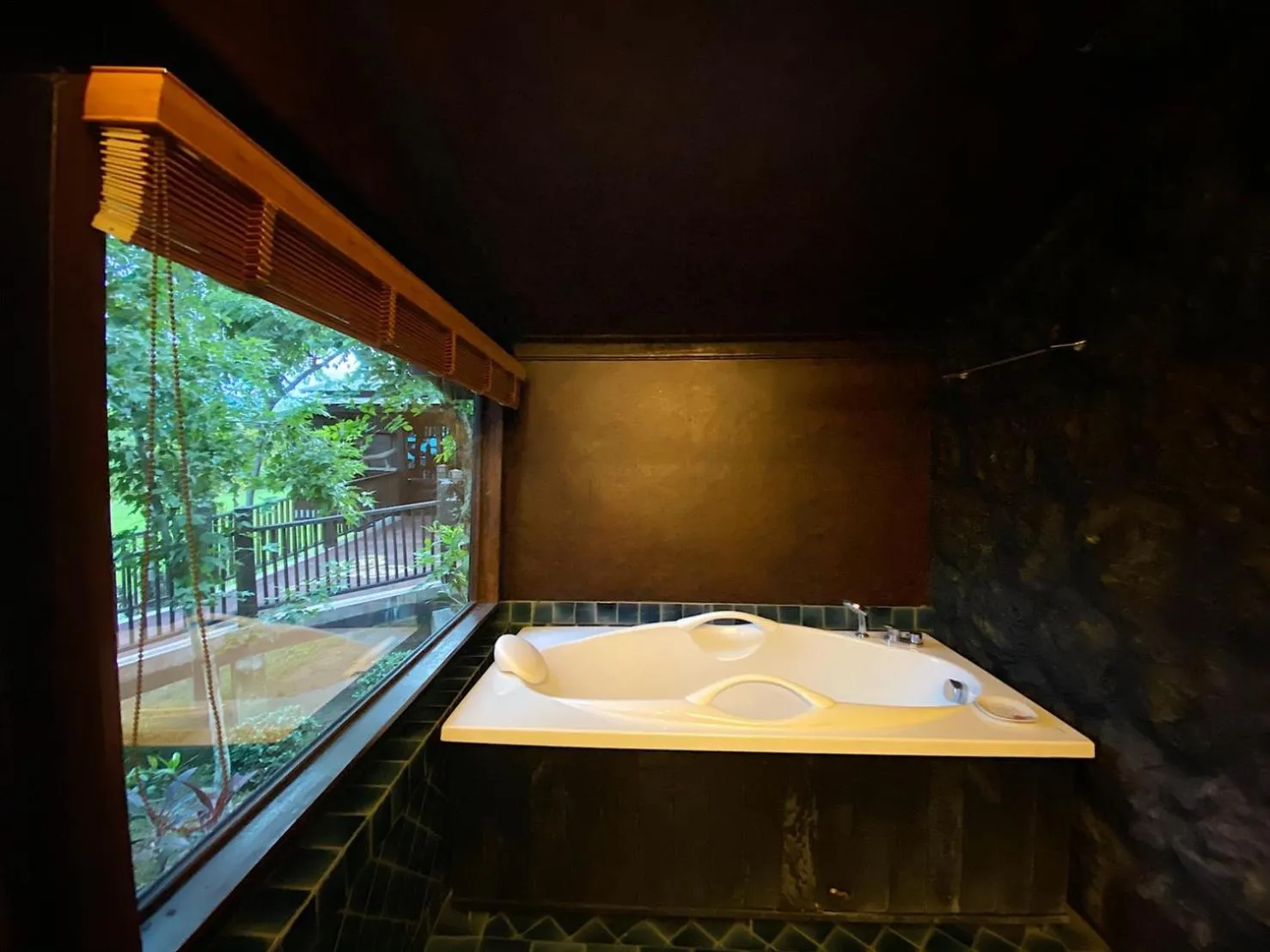 Bed in Bantunglom Resort