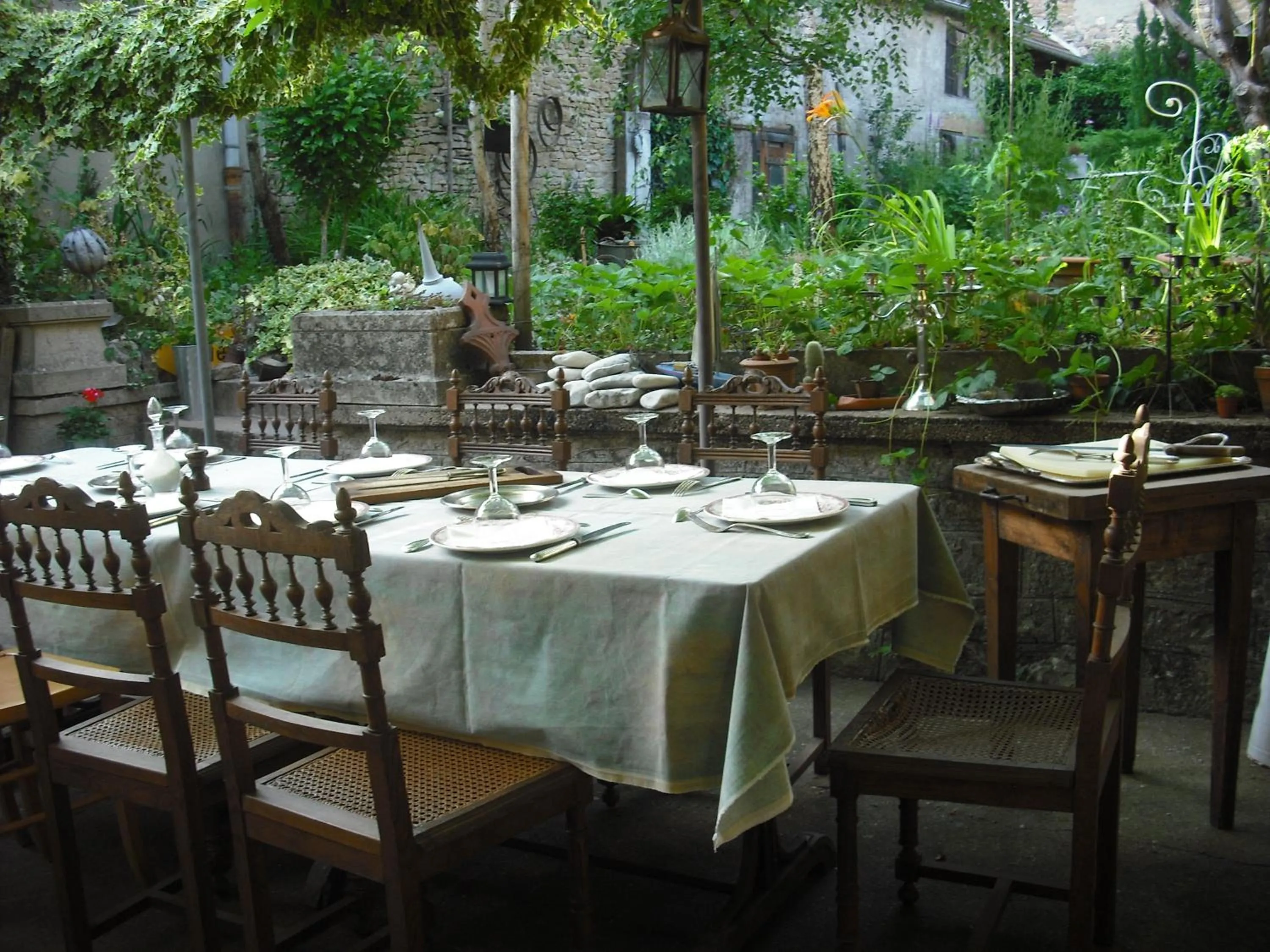 Garden in Chambres d'hôtes la Graineterie