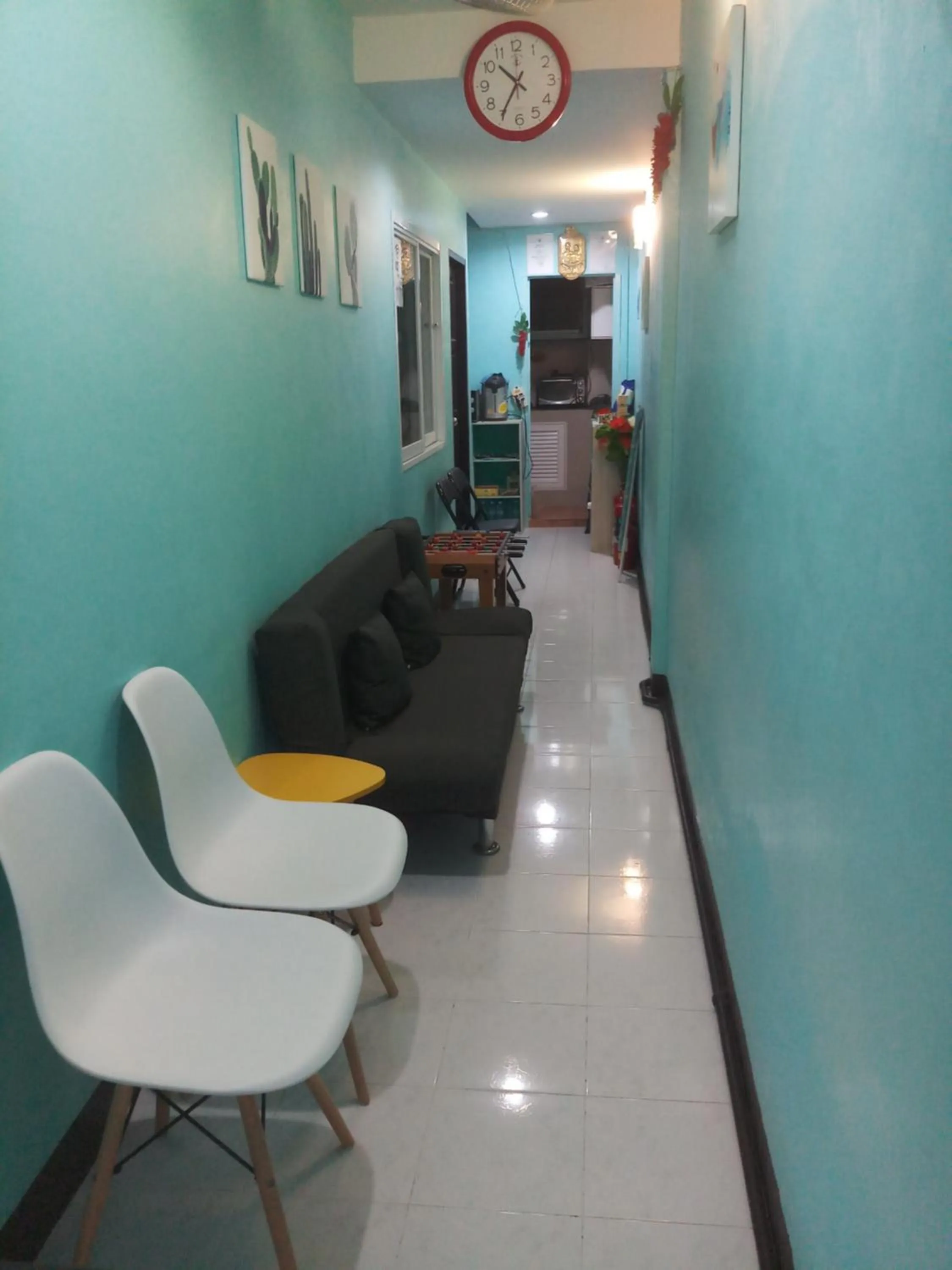 Property building in Kata S. T. House