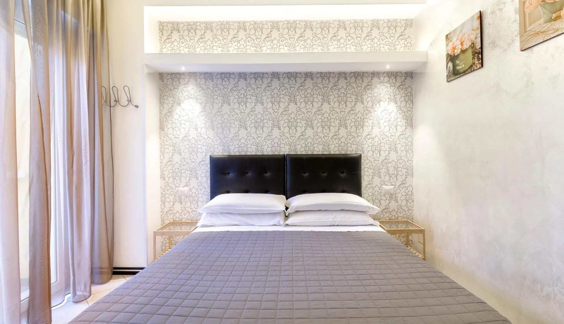 Bed in Hotel La Nidiola