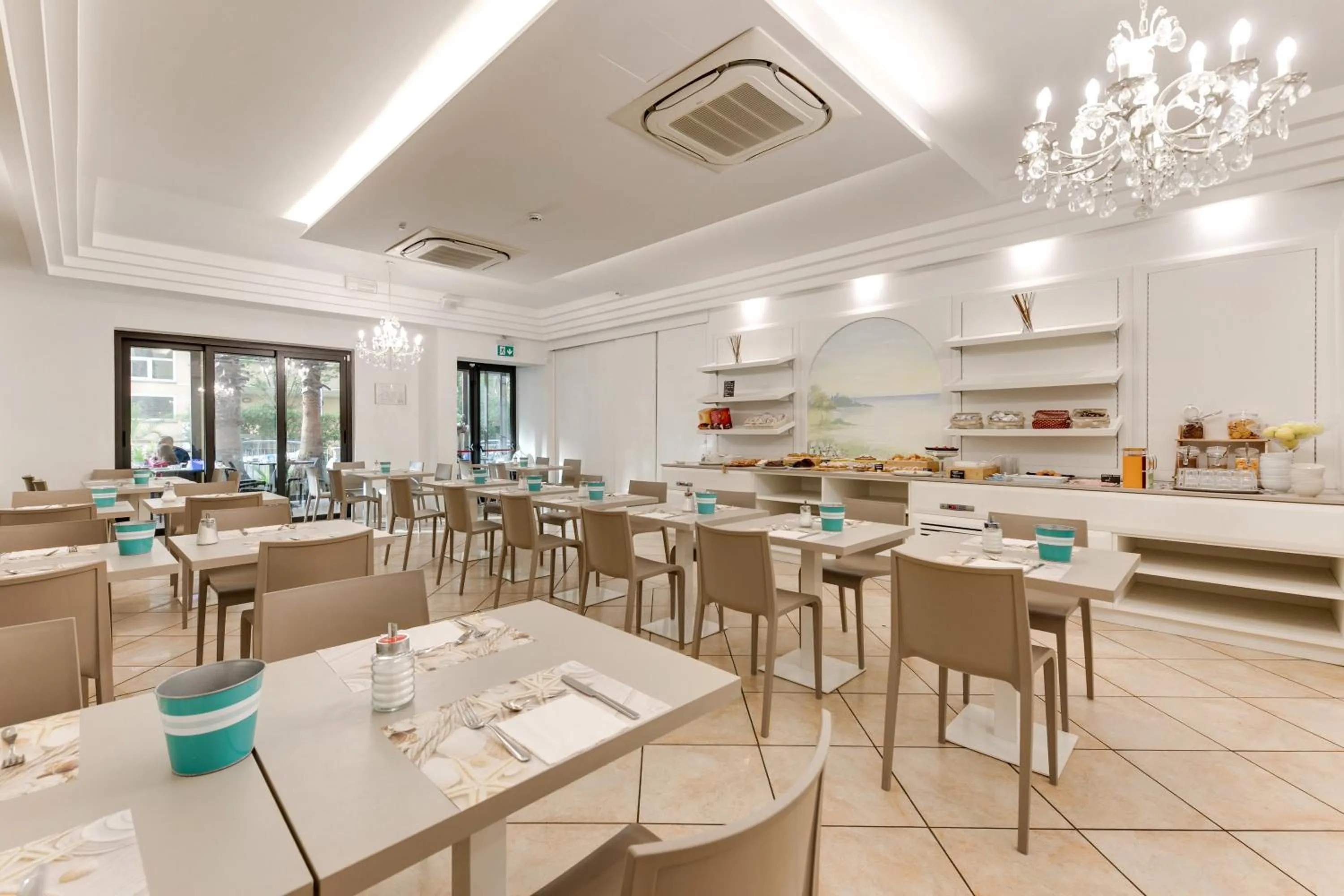 Breakfast in Hotel La Nidiola