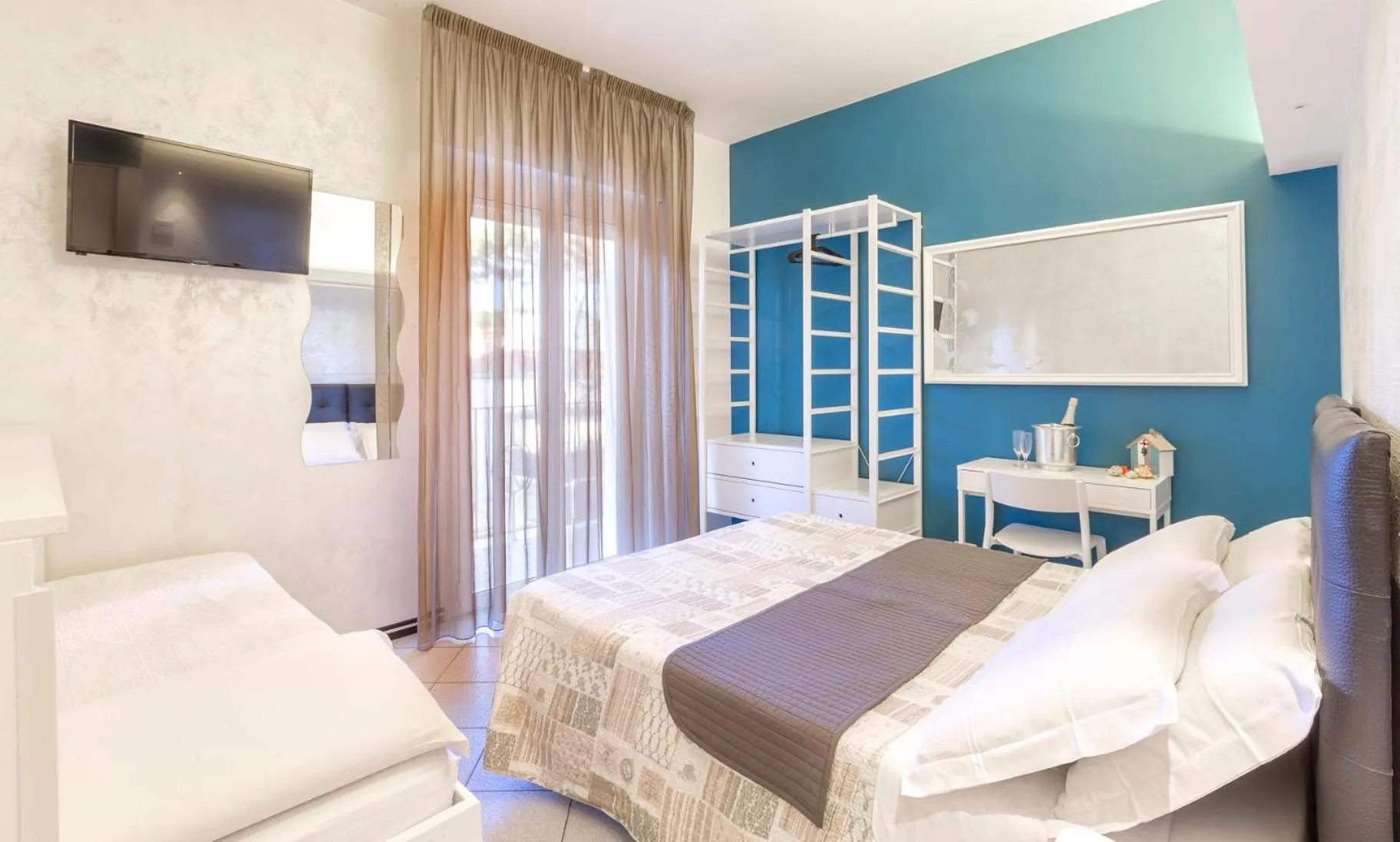 Bed in Hotel La Nidiola