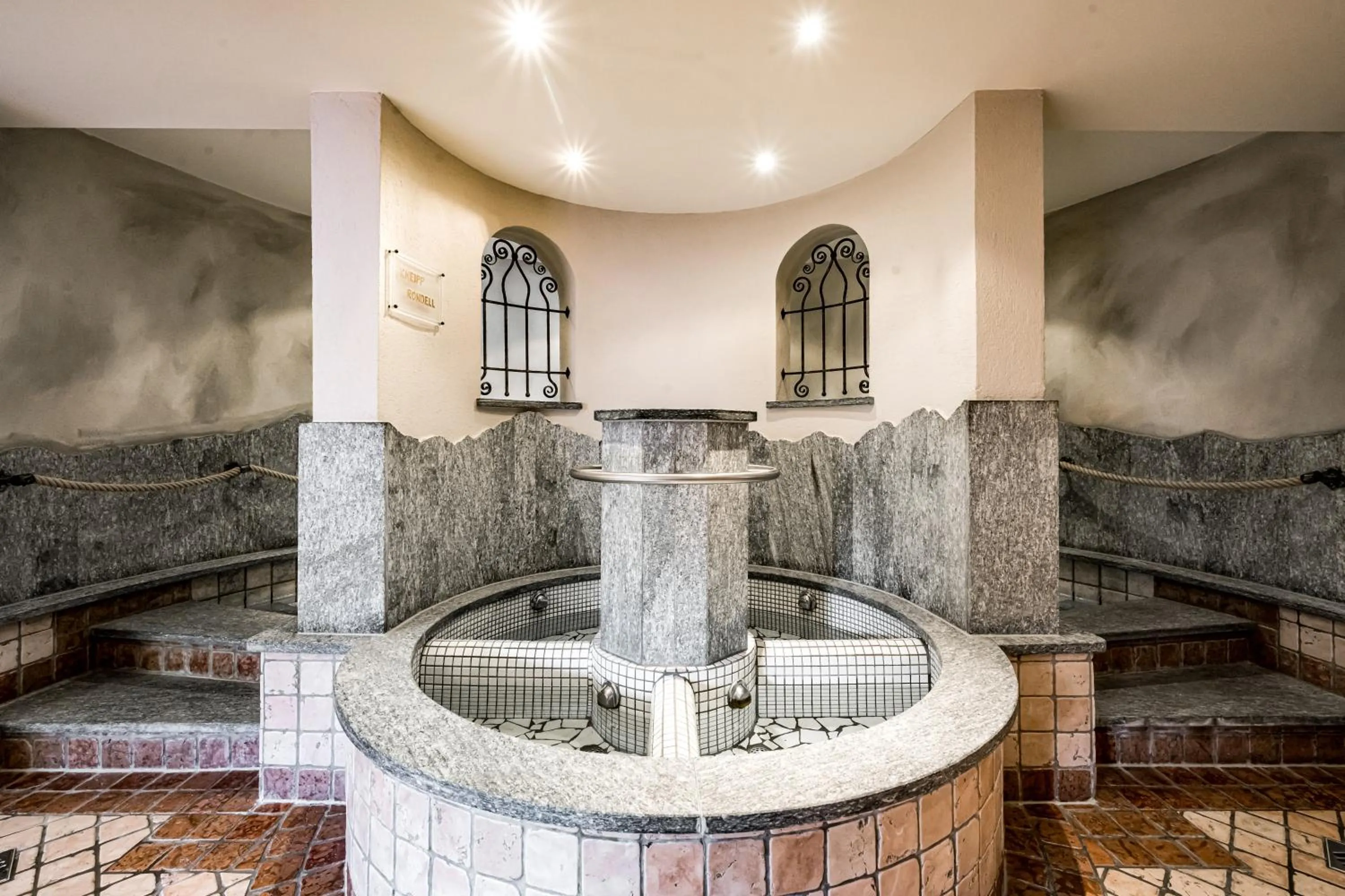 Spa and wellness centre/facilities in Hotel Alpina Sölden - Adults Only