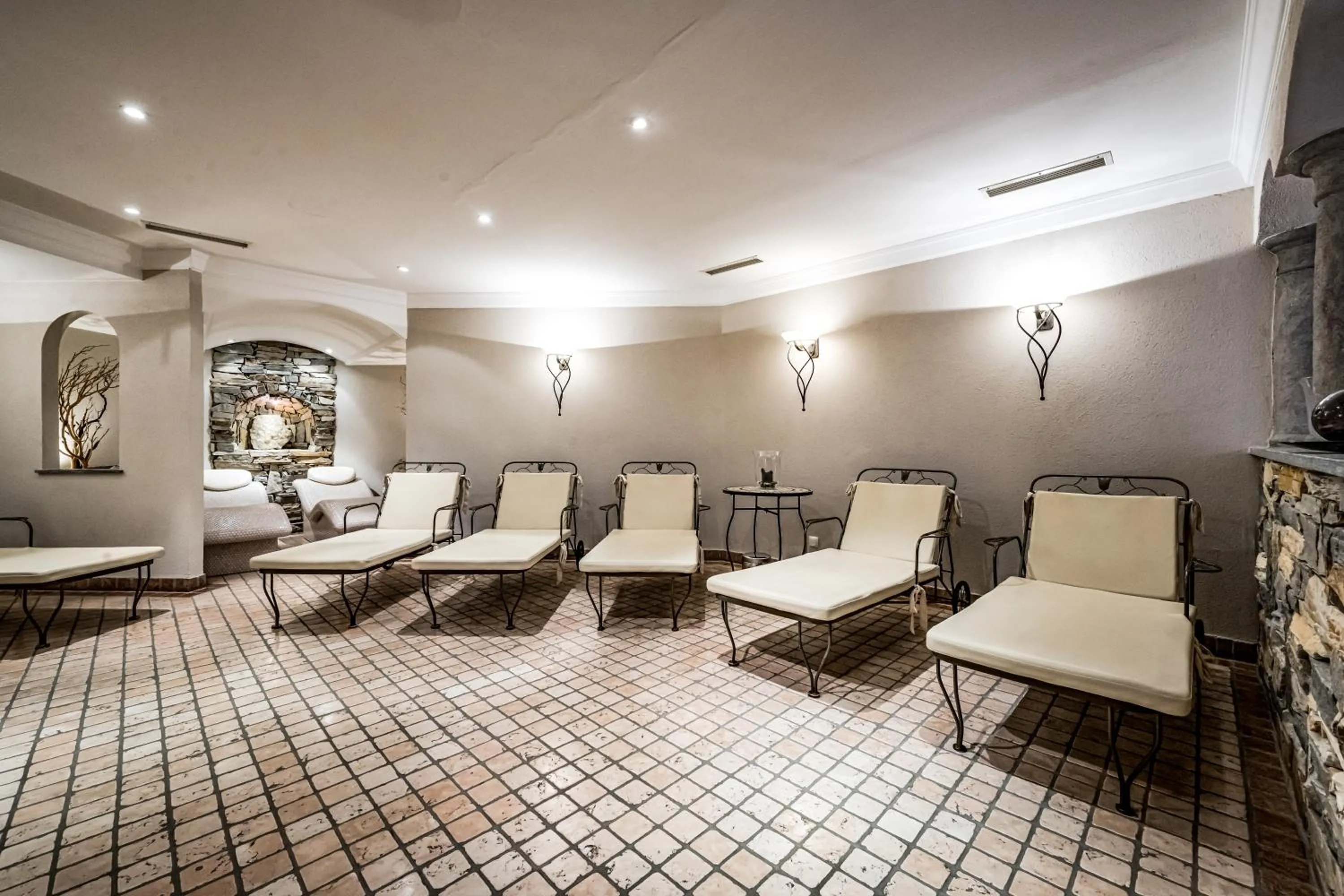 Spa and wellness centre/facilities in Hotel Alpina Sölden - Adults Only