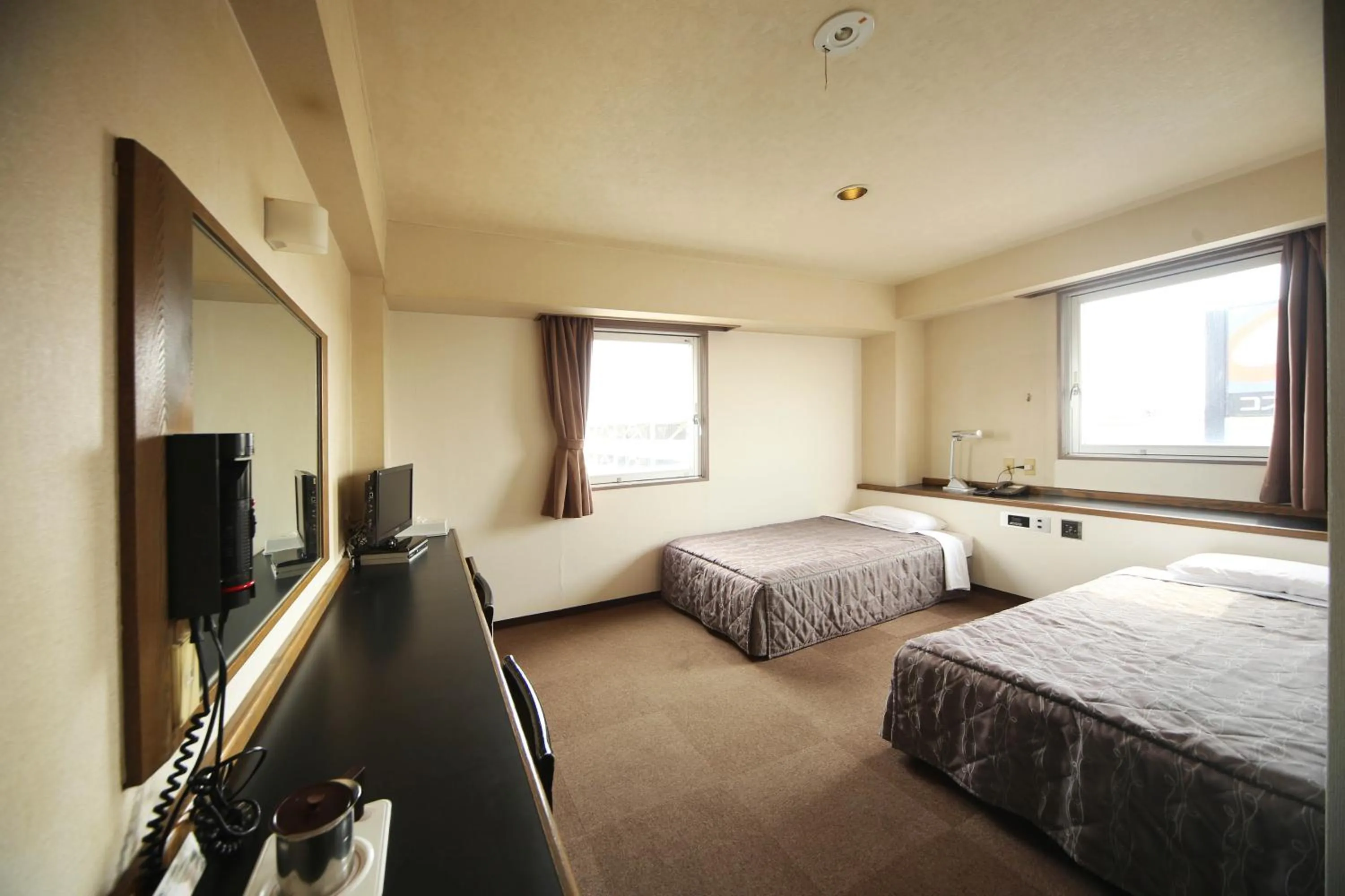 Photo of the whole room, Bed in Isesaki Harvest Hotel