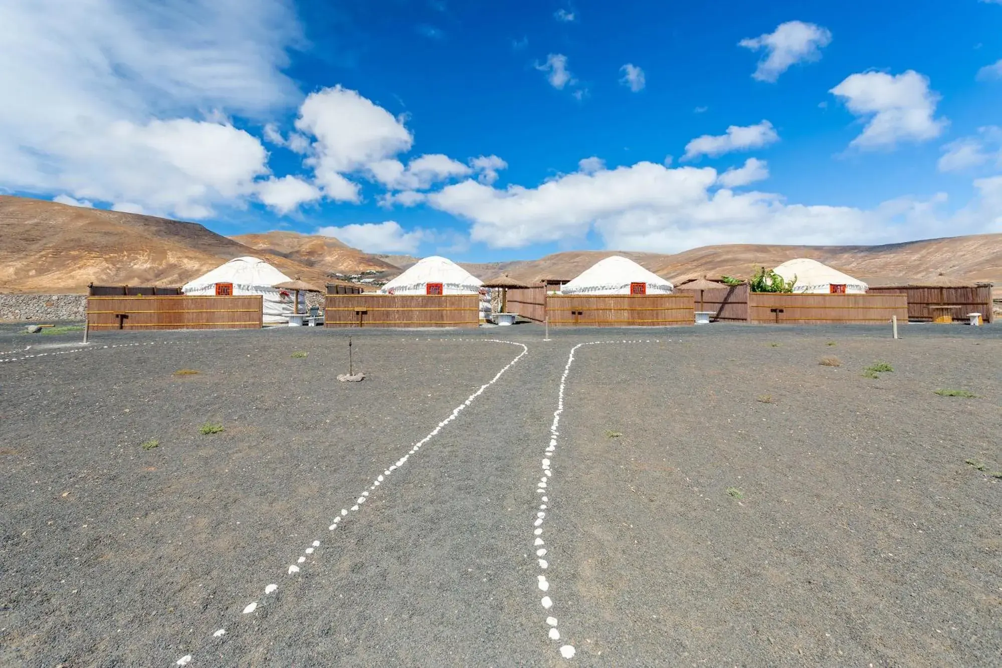 Deluxe Twin Room with Sea View in Finca De Arrieta Village - Yurts and Stone Cottages - Shared Pool - Walking distance to Arrieta Beach - Off Grid Deluxe Twin Room with Sea View in Finca De Arrieta Village - Yurts and Stone Cottages - Shared Pool - Walking distance to Arrieta Beach - Off Grid